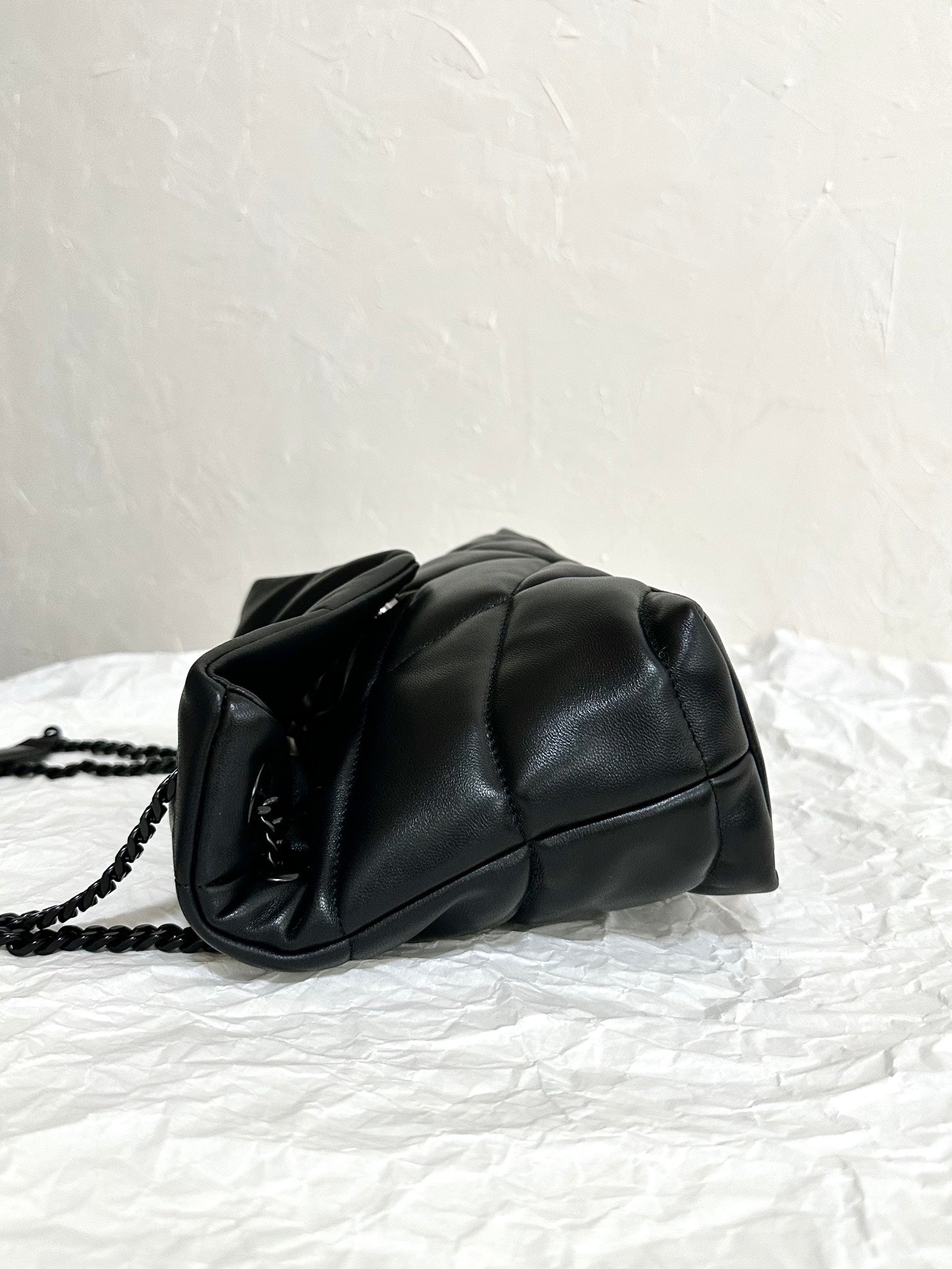 YSL LOULOUPUFFER Shoulder bag