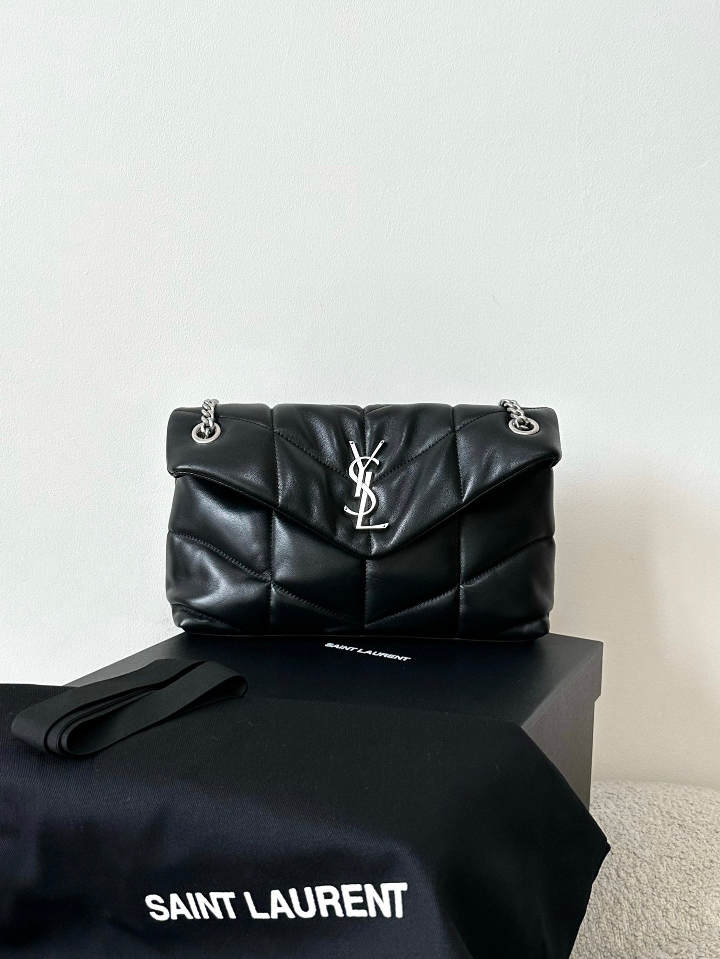 YSL LOULOUPUFFER Shoulder bag