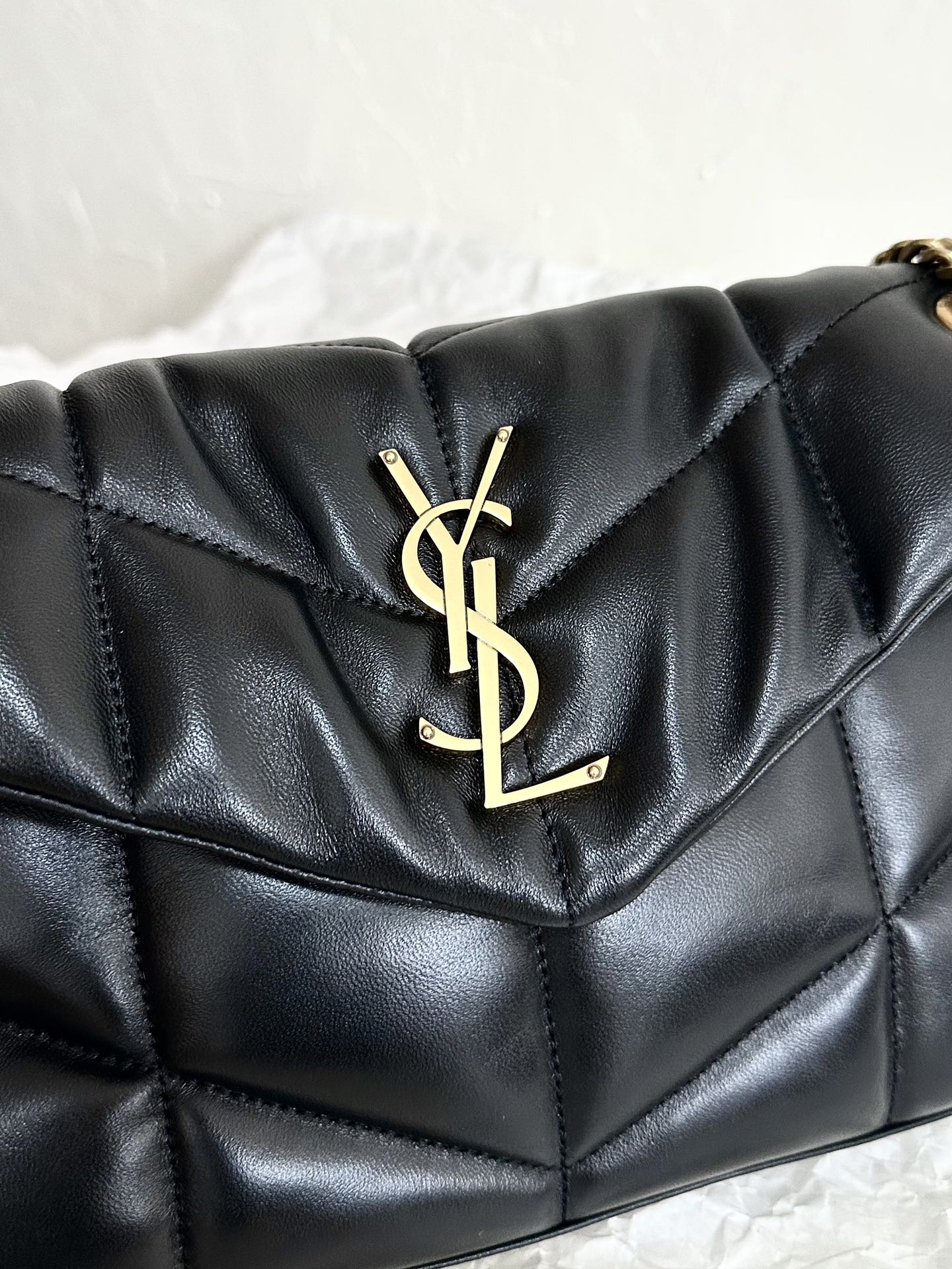 YSL LOULOUPUFFER Shoulder bag
