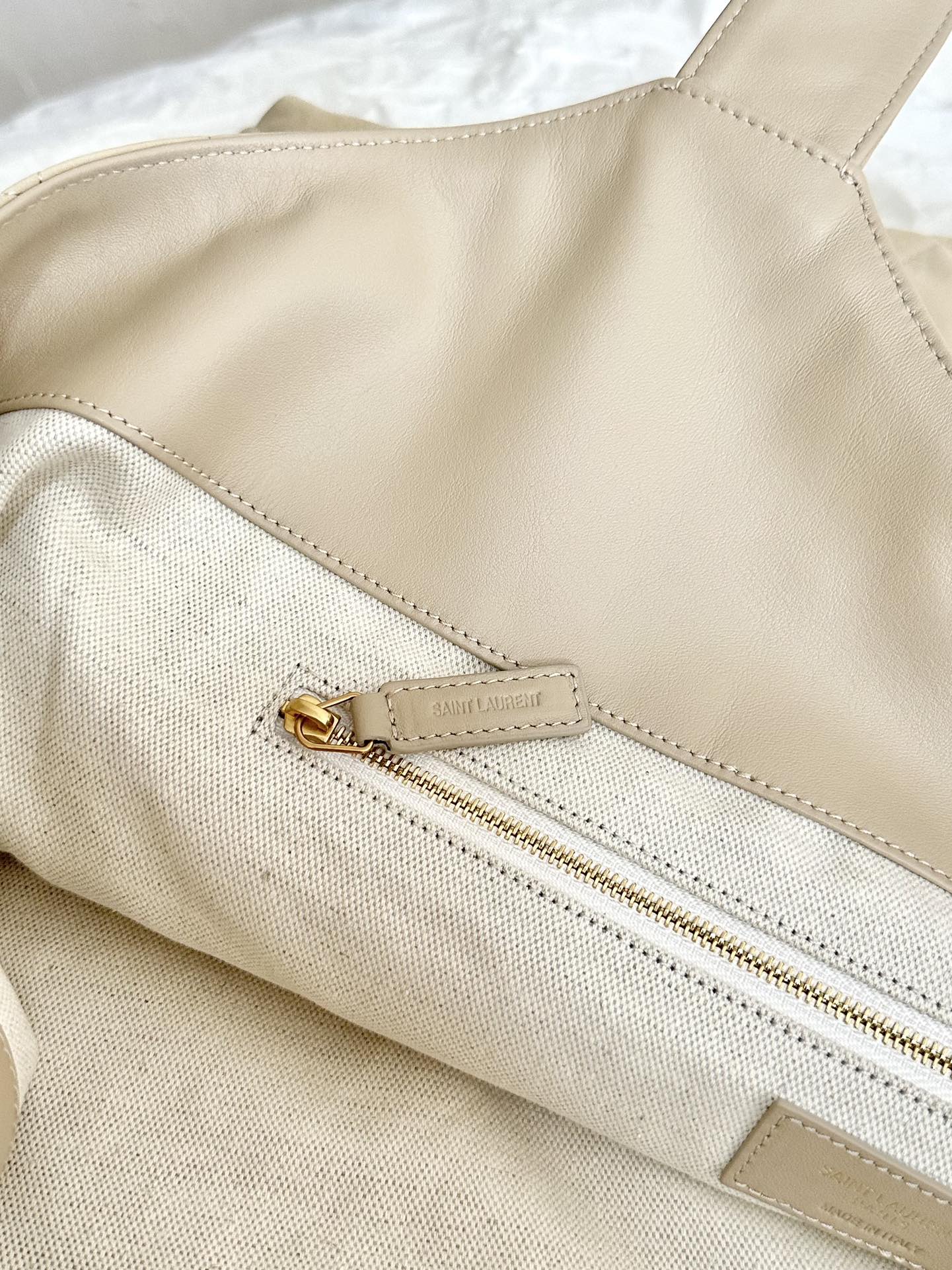 YSL lcare Maxi Logo Totebag