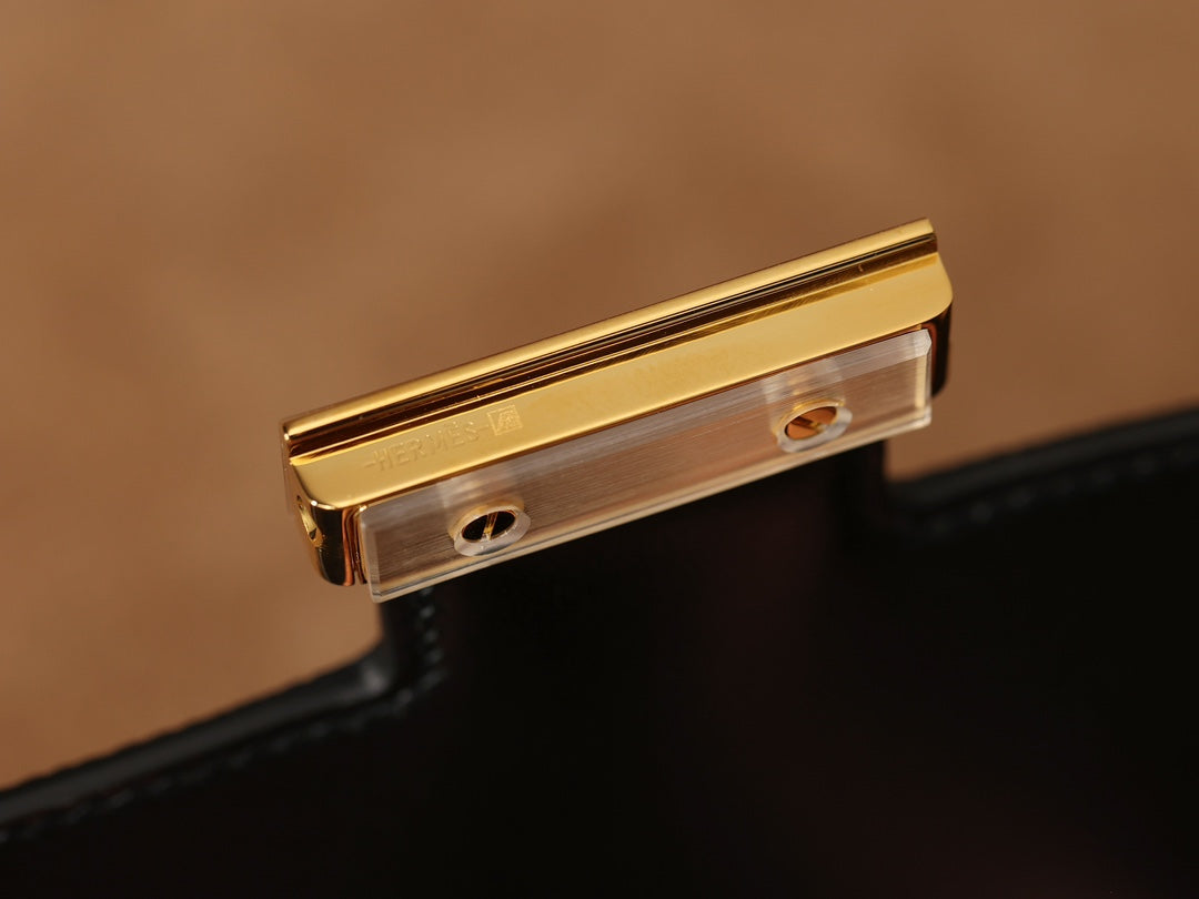 Hermès Constanace 19 Crossbody bag