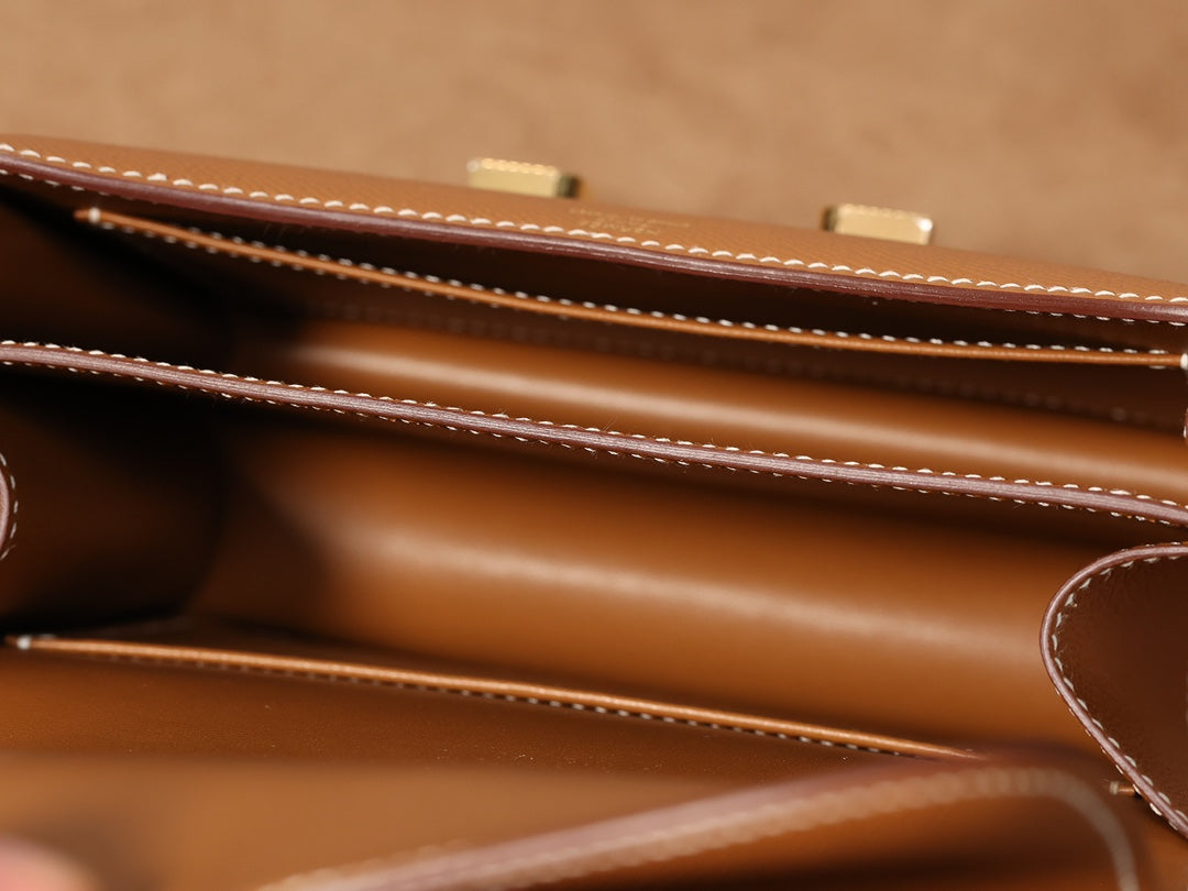 Hermès Constanace 19 Crossbody bag