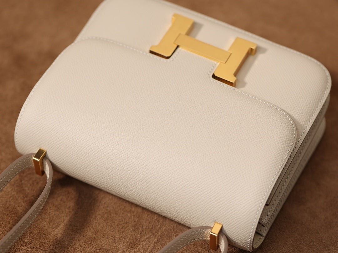 Hermès Constanace 19 Crossbody bag