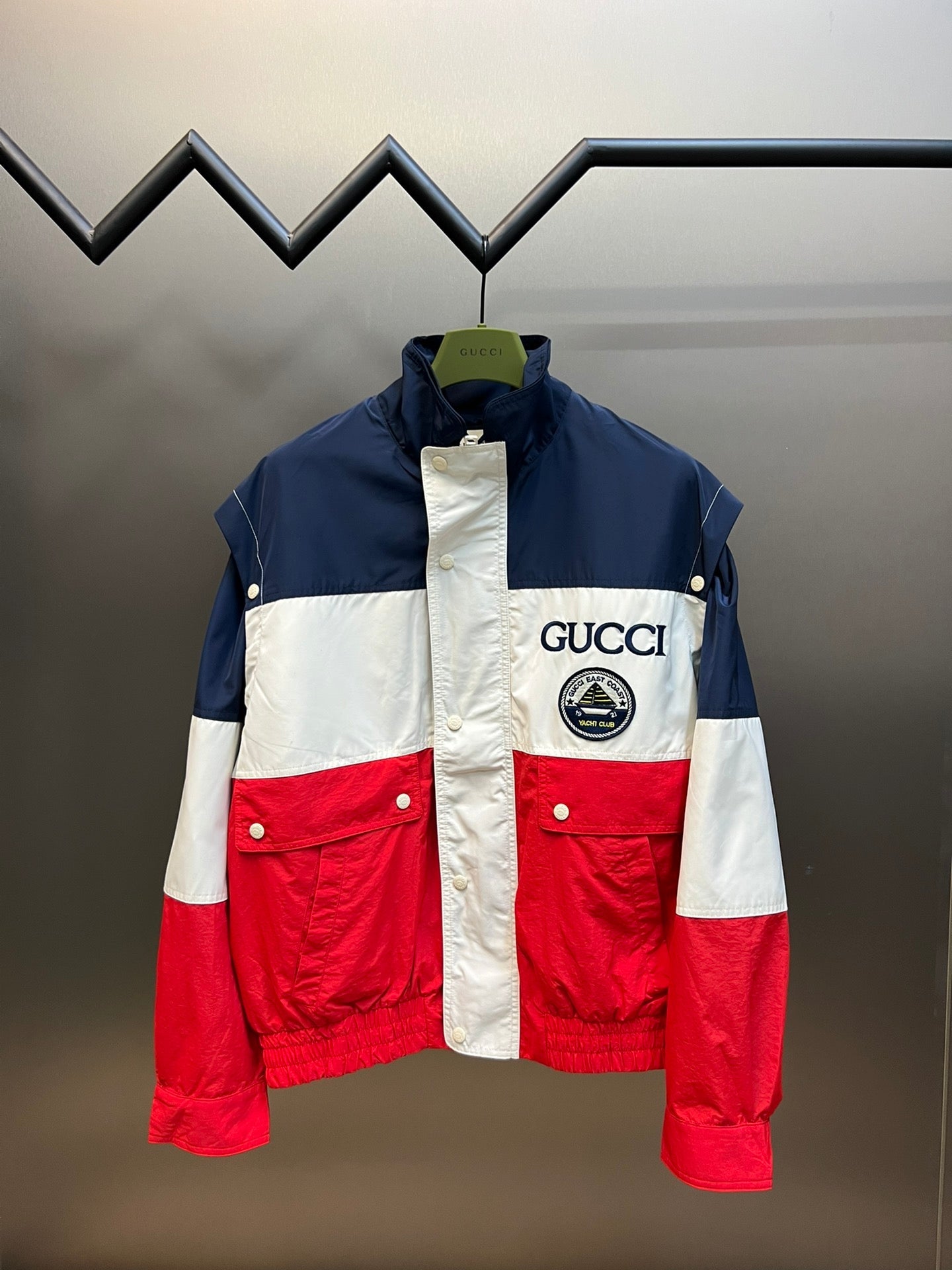 Gucci Coats & Jackets NO.1