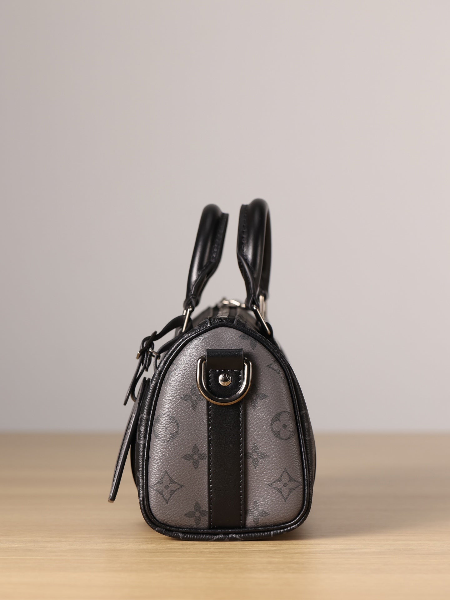 LV Keepall Black knight Travel bag 25