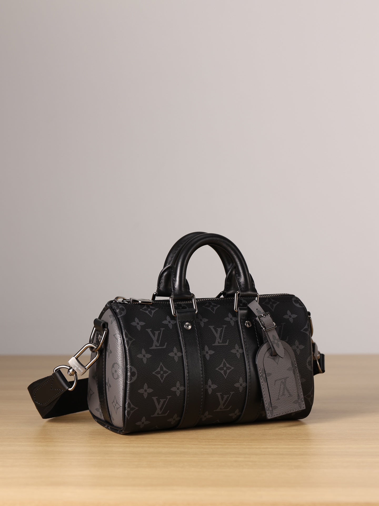 LV Keepall Black knight Travel bag 25
