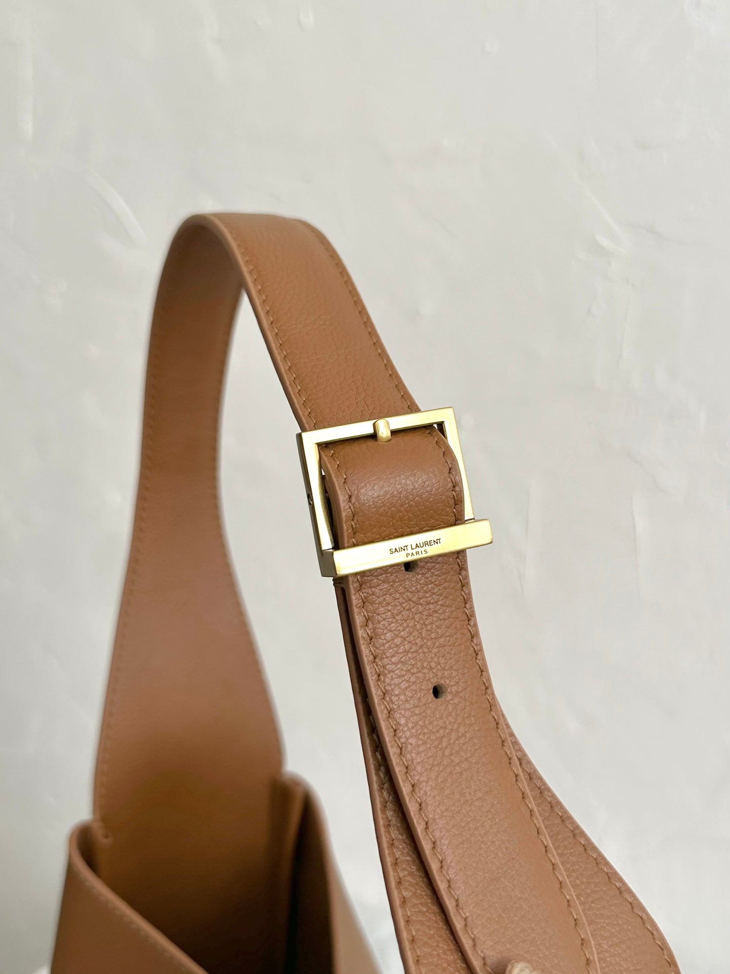 YSL LE5A7 Hobo Shoulder bag（Medium size）