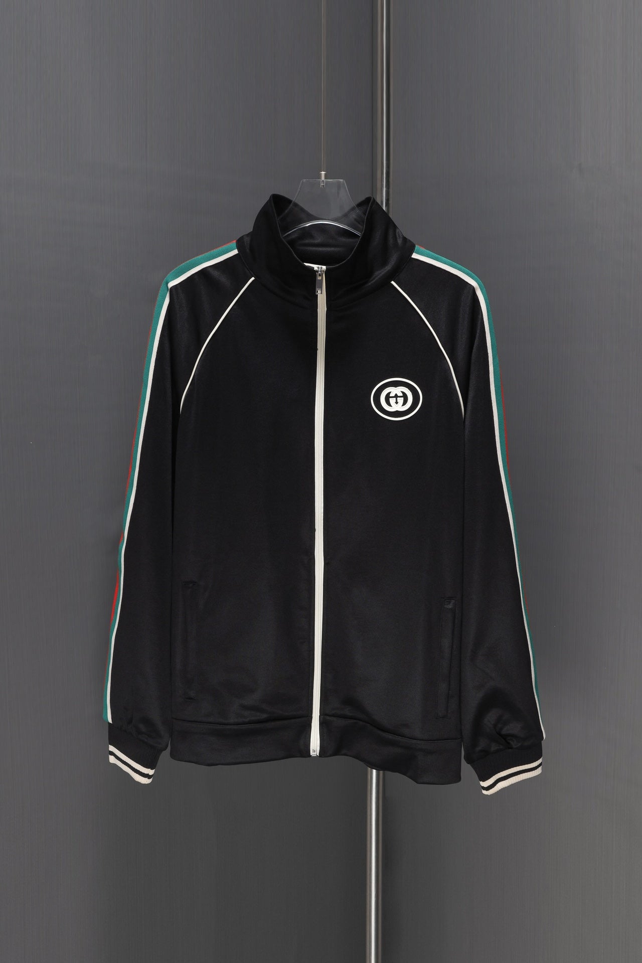 Gucci Coats & Jackets NO.5