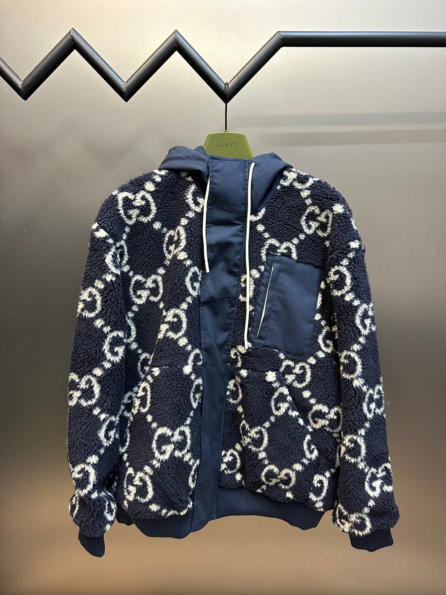 Gucci Coats & Jackets NO.1