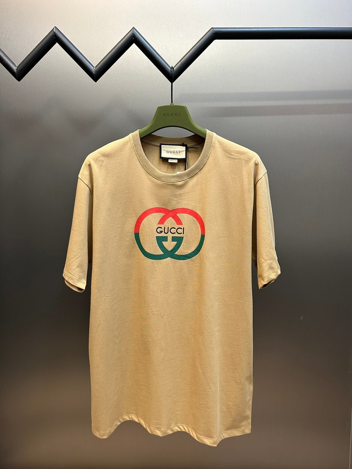Gucci T-shirt NO.4