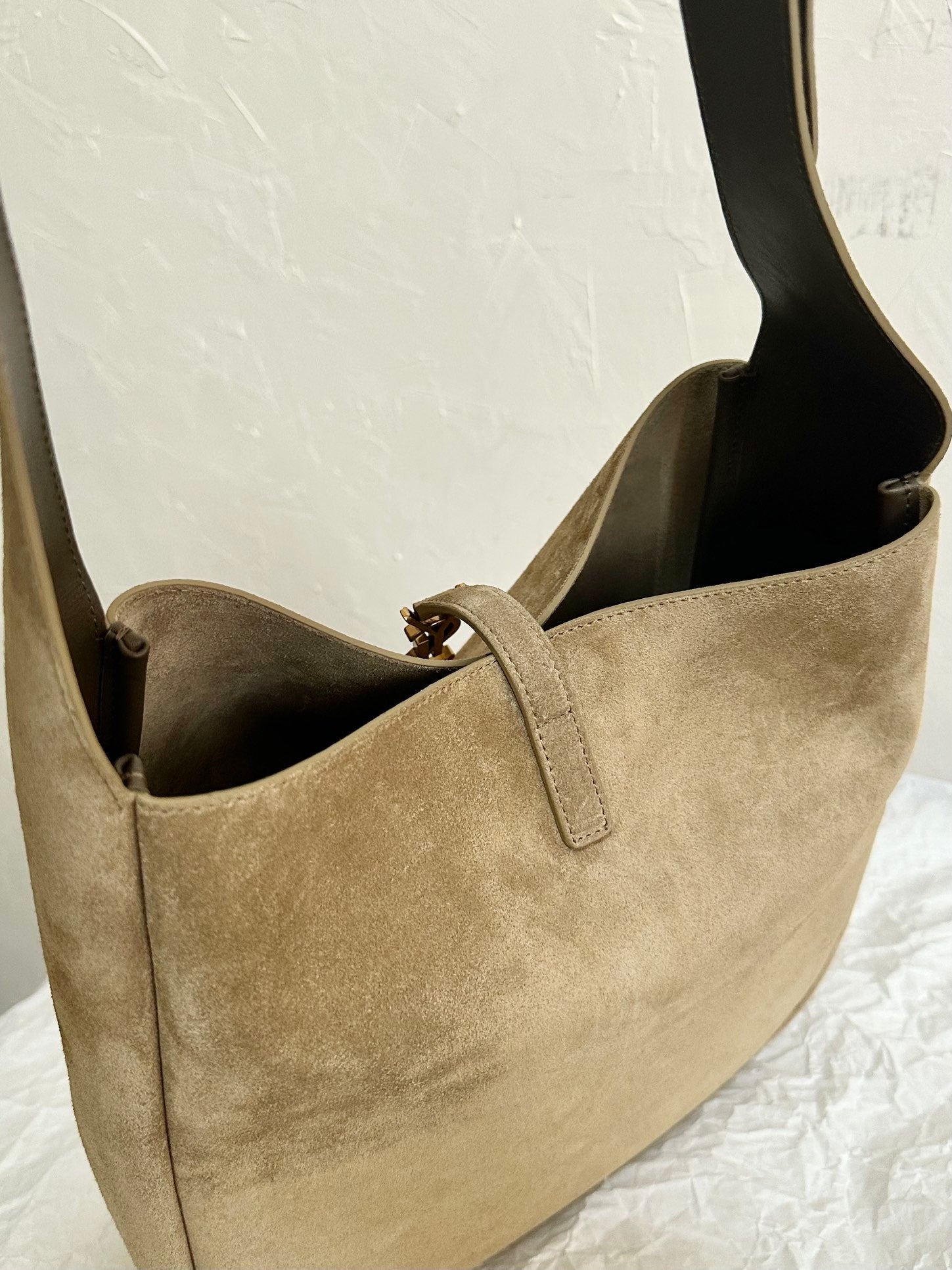 YSL LE5A7 Hobo Shoulder bag
