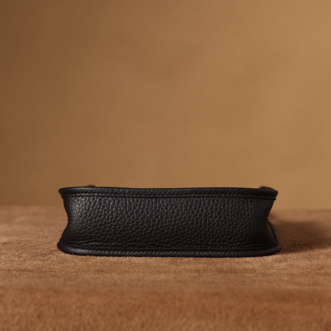 Hermès Evelyne 16 Shoulder bag