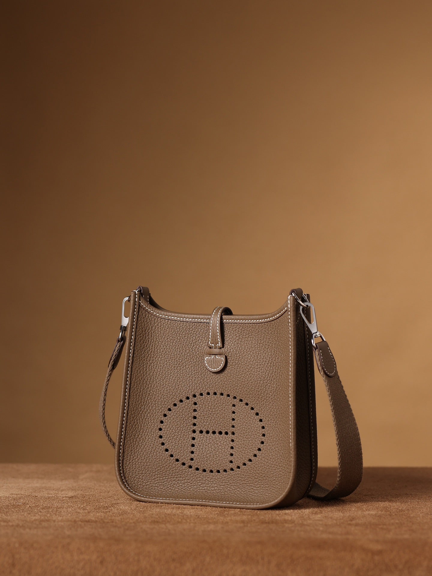 Hermès Evelyne 16 Shoulder bag