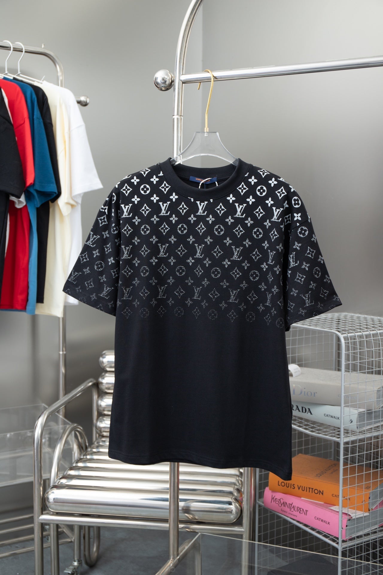Louis Vuitton T-shirt NO.2