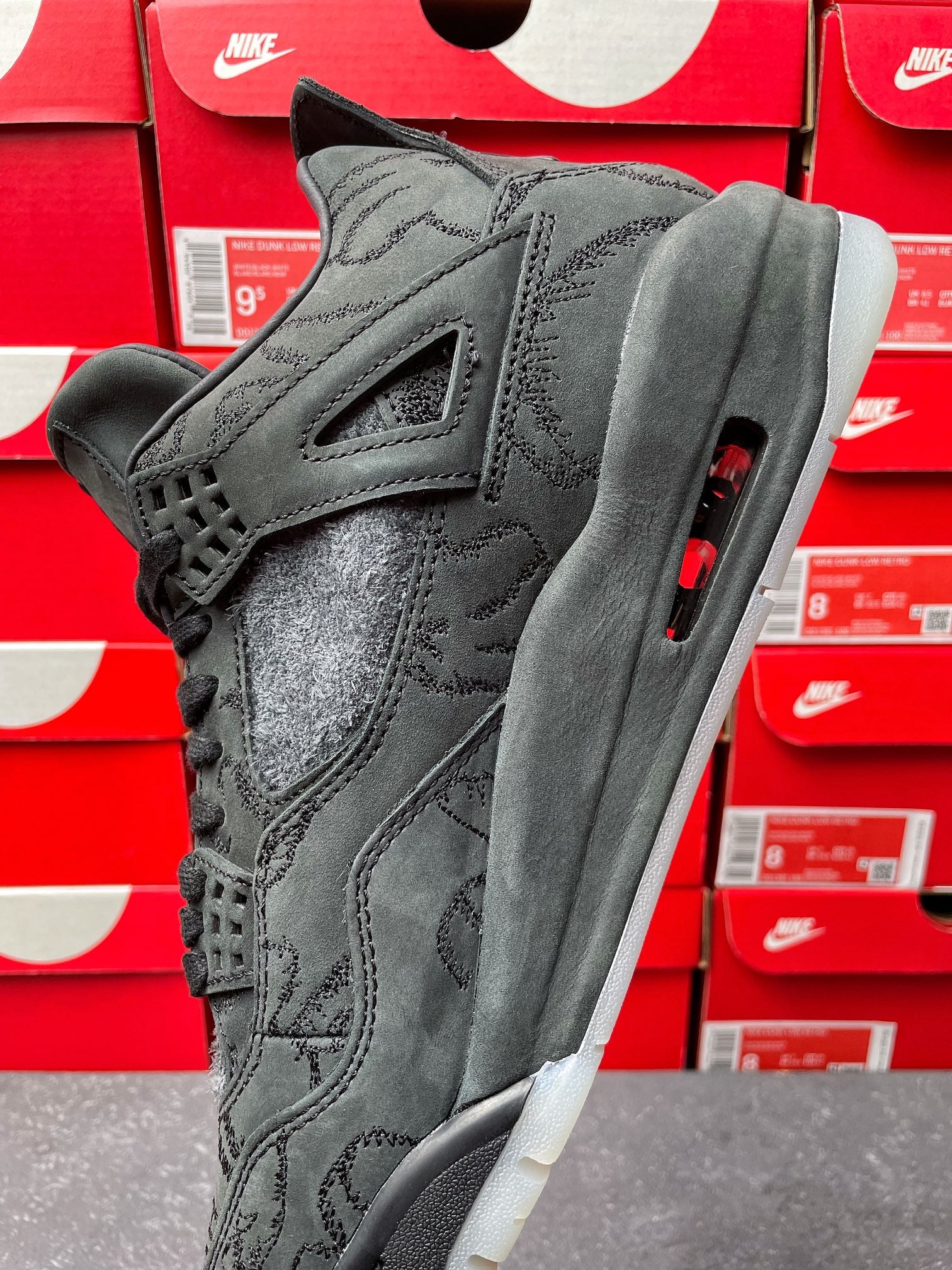 GX Batch-Kaws × Air Jordan 4 Black