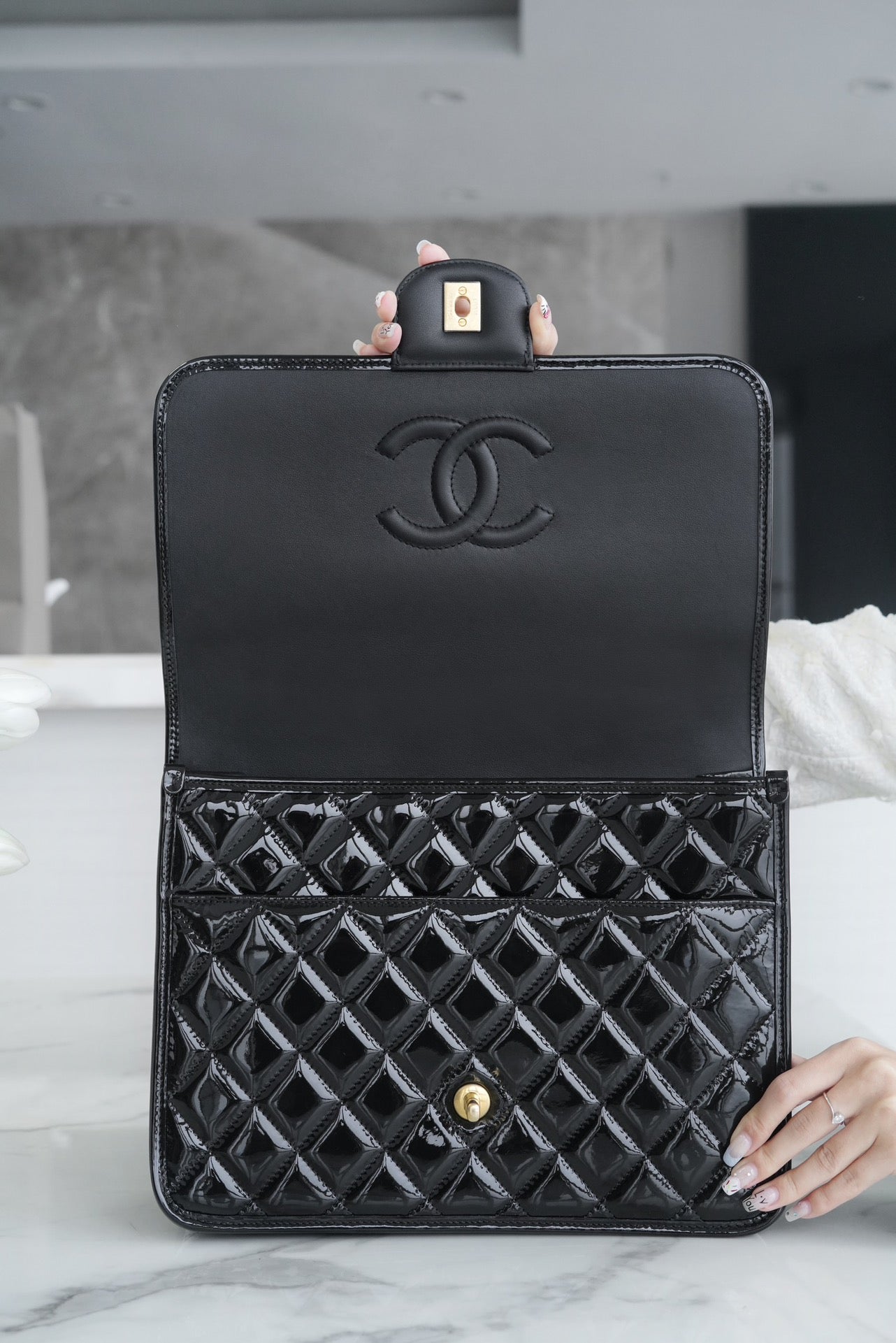 Chanel 22K Handbag