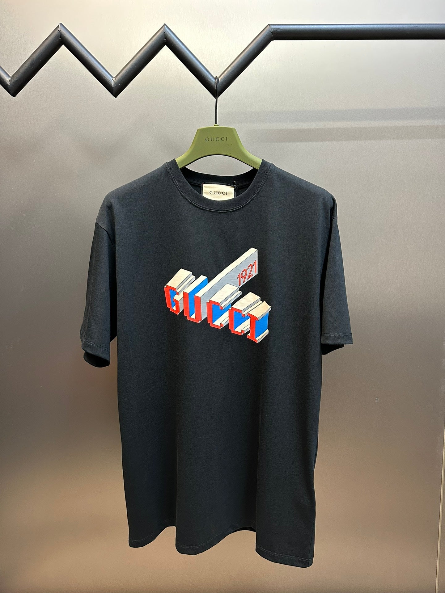 Gucci T-shirt NO.4