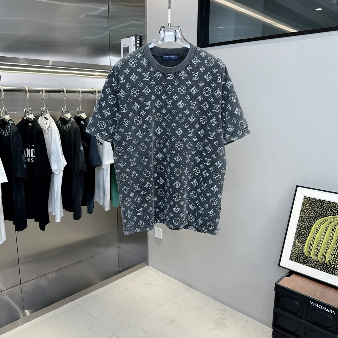 Louis Vuitton T-shirt NO.3