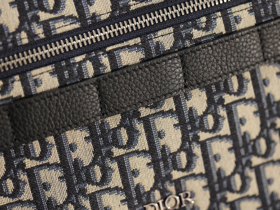 Dior Safari Messenger bag