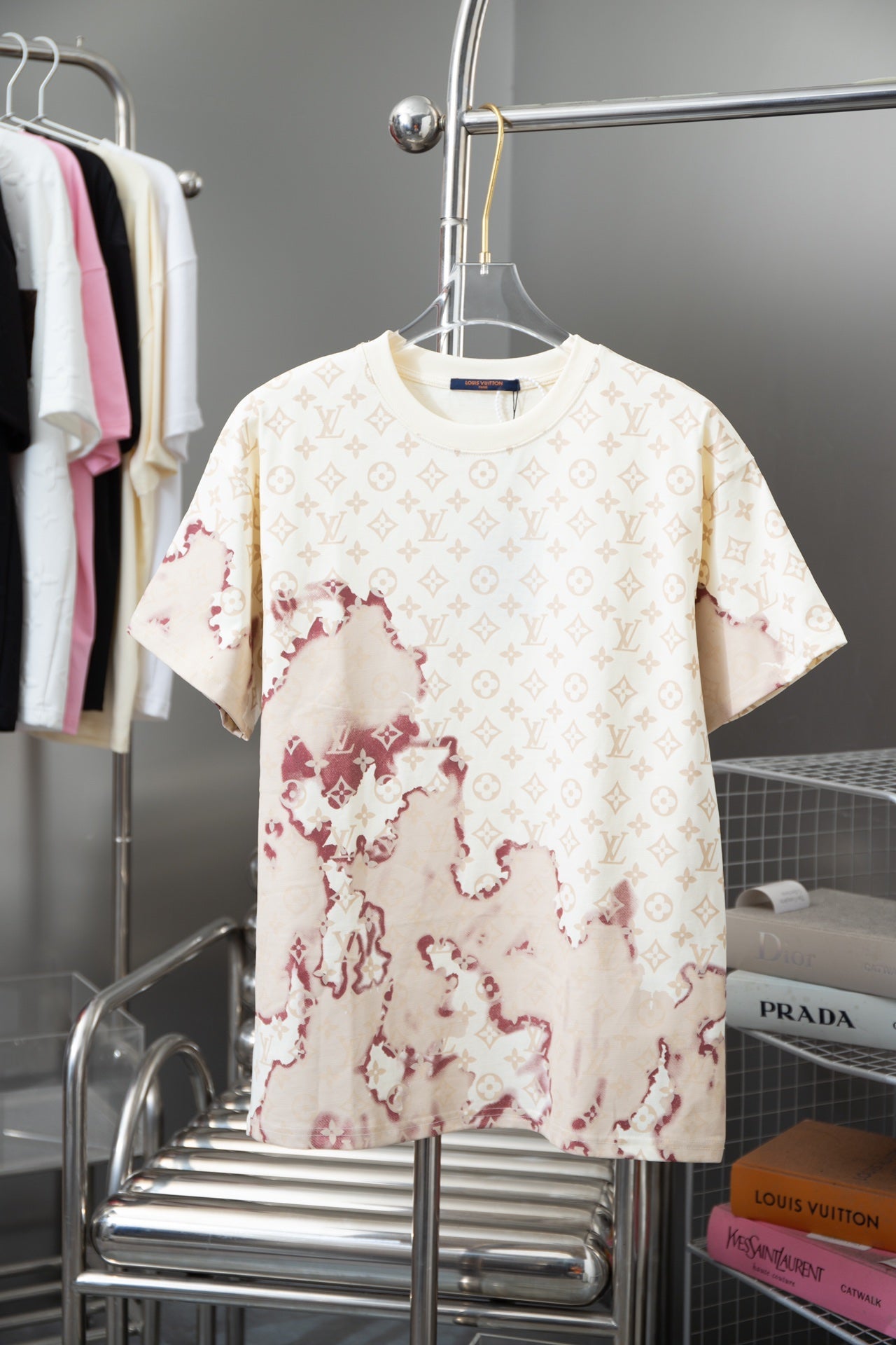 Louis Vuitton T-shirt NO.3