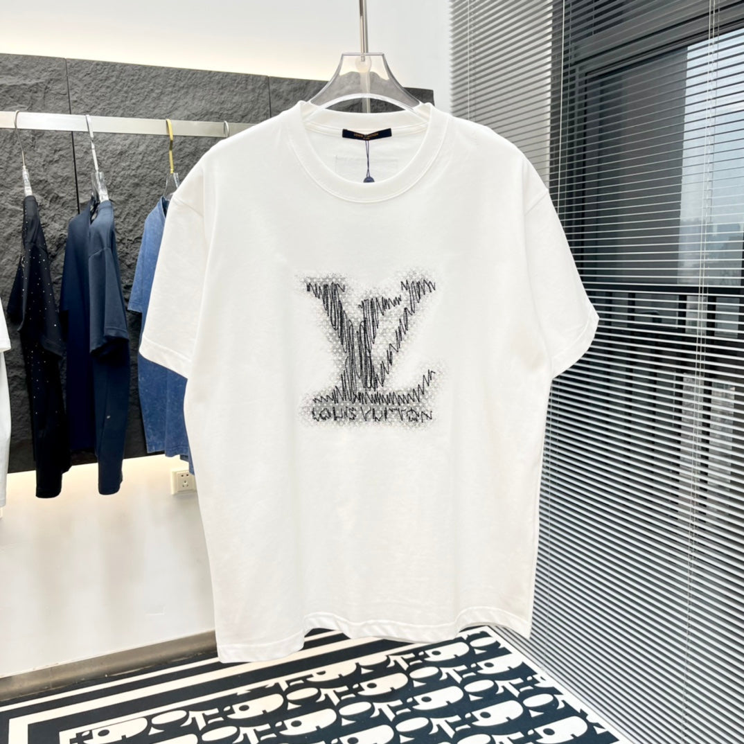Louis Vuitton T-shirt NO.3