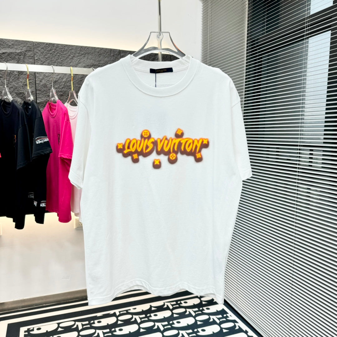 Louis Vuitton T-shirt NO.3