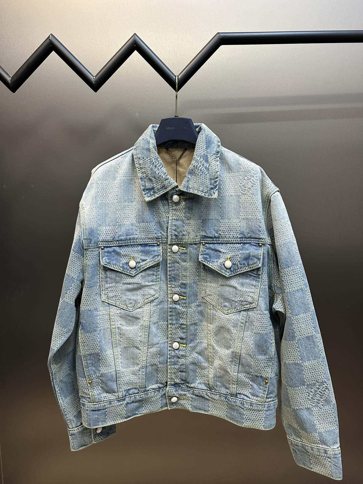 Louis Vuitton Coats & Jackets NO.3