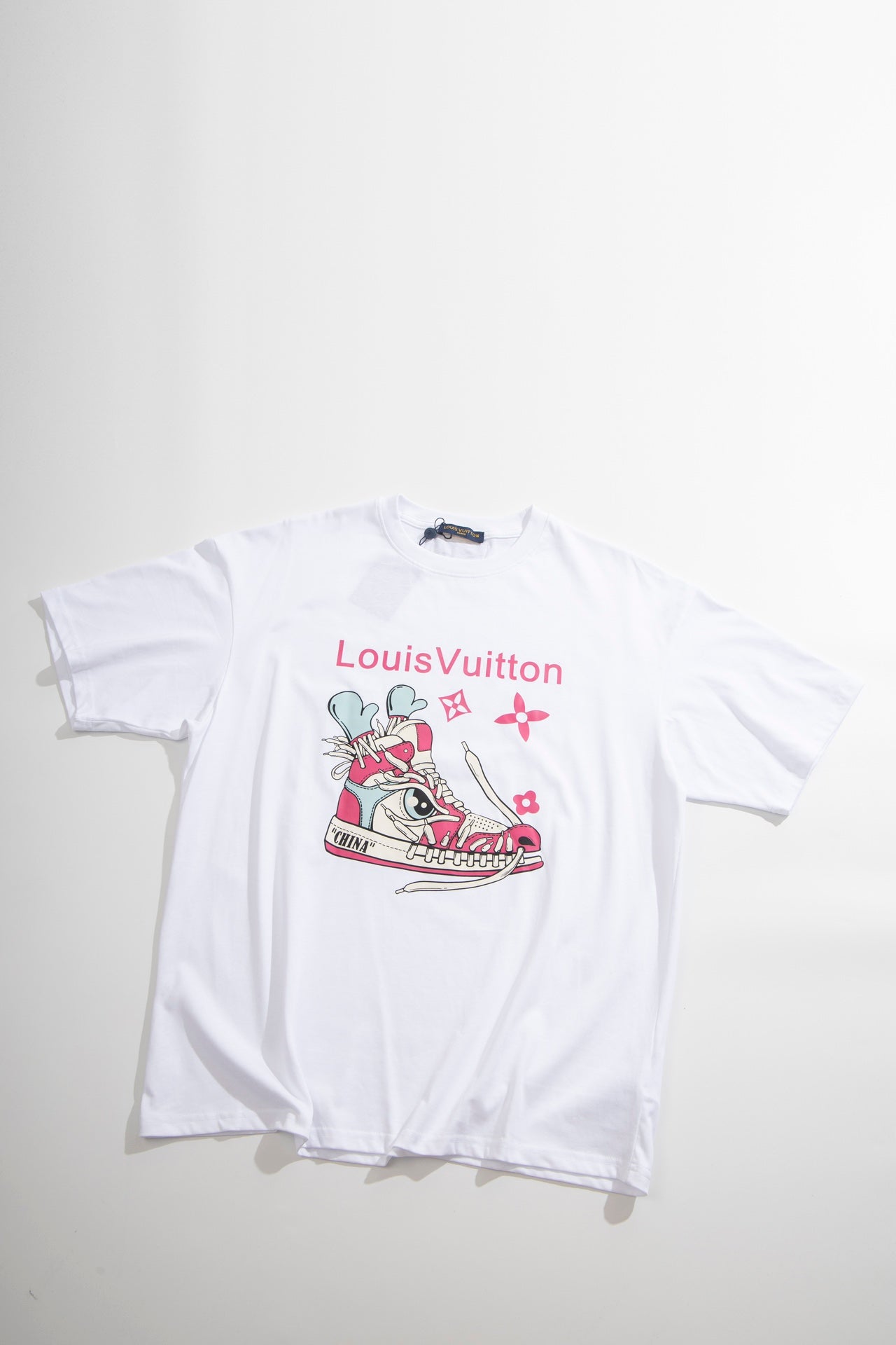 Louis Vuitton T-shirt NO.6