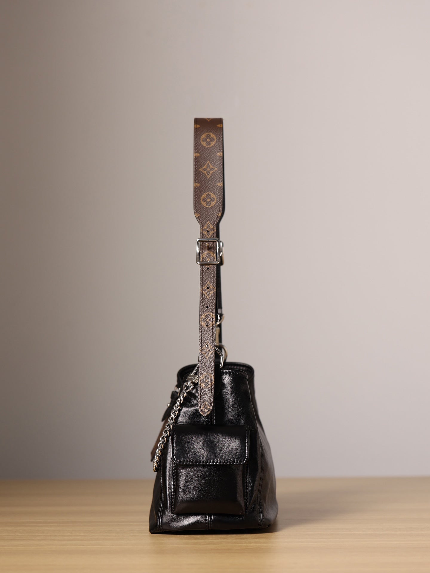 LV Carryall Black Knight Tote bag（Small Size）