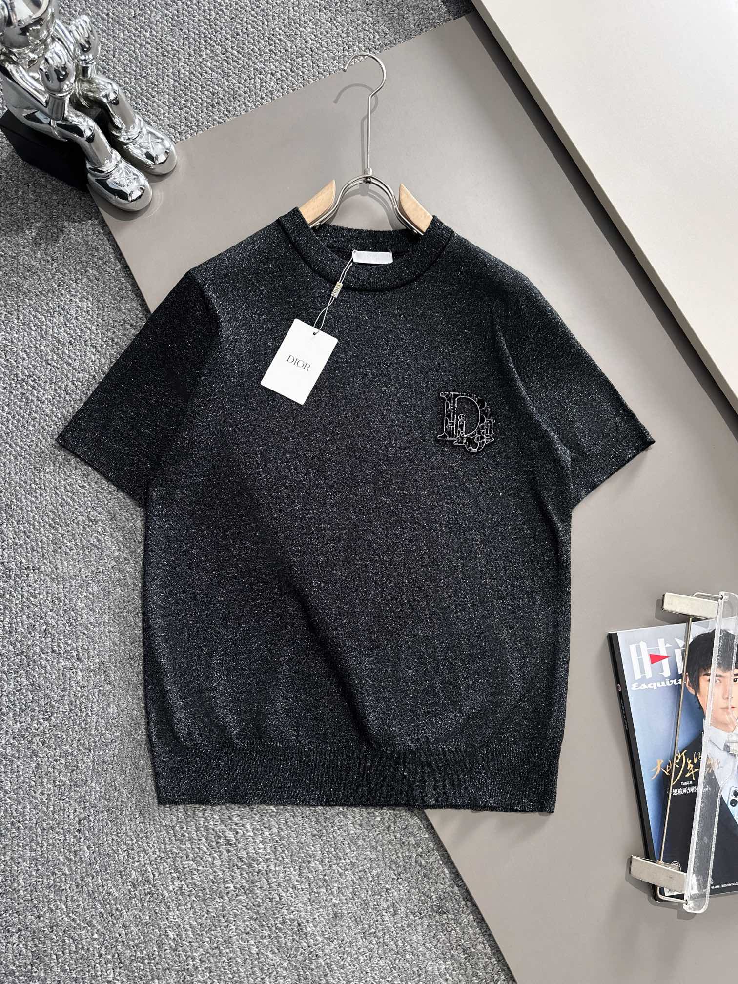 Dior T-shirt NO.1