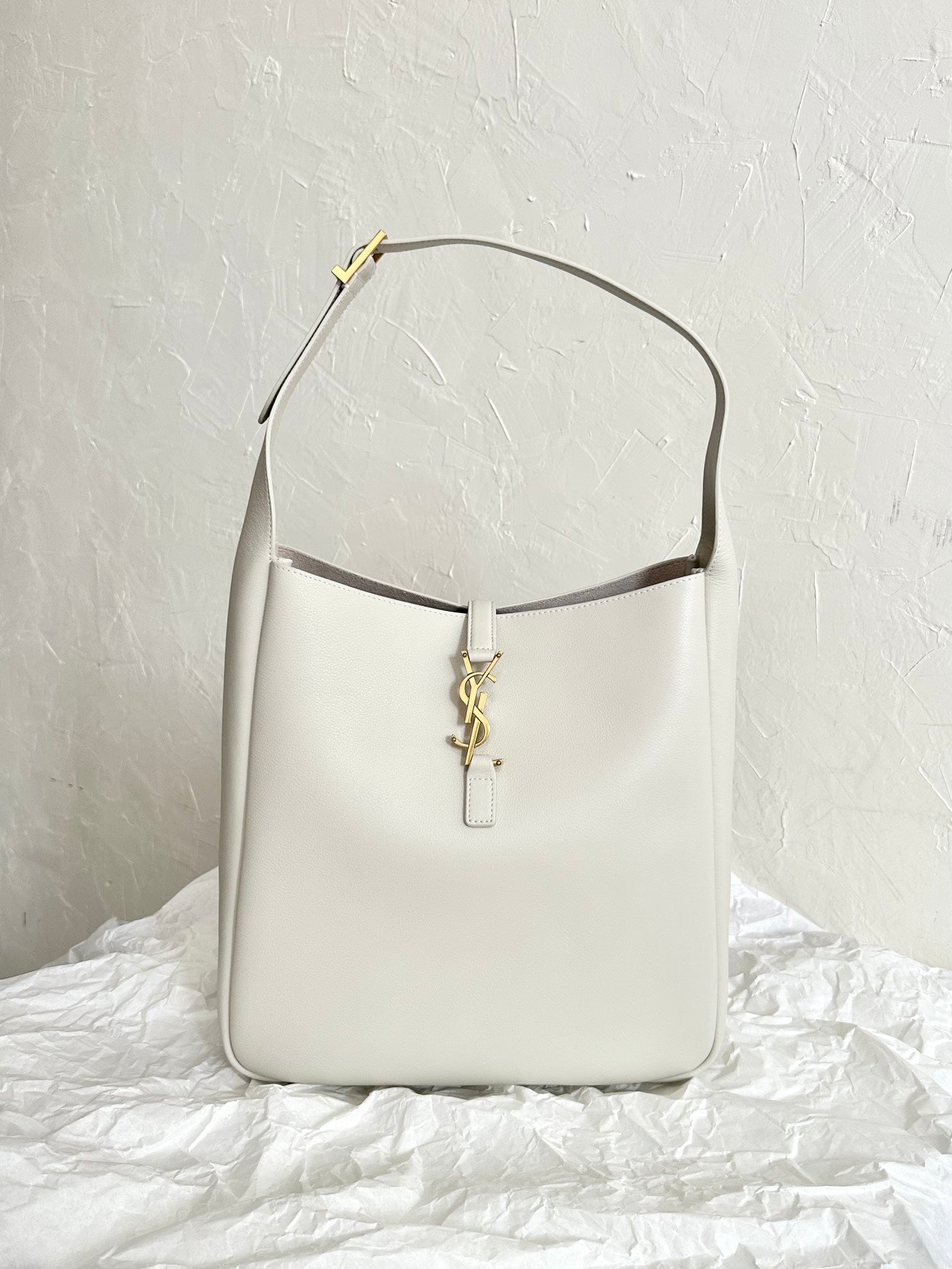 YSL LE5A7 Hobo Shoulder bag