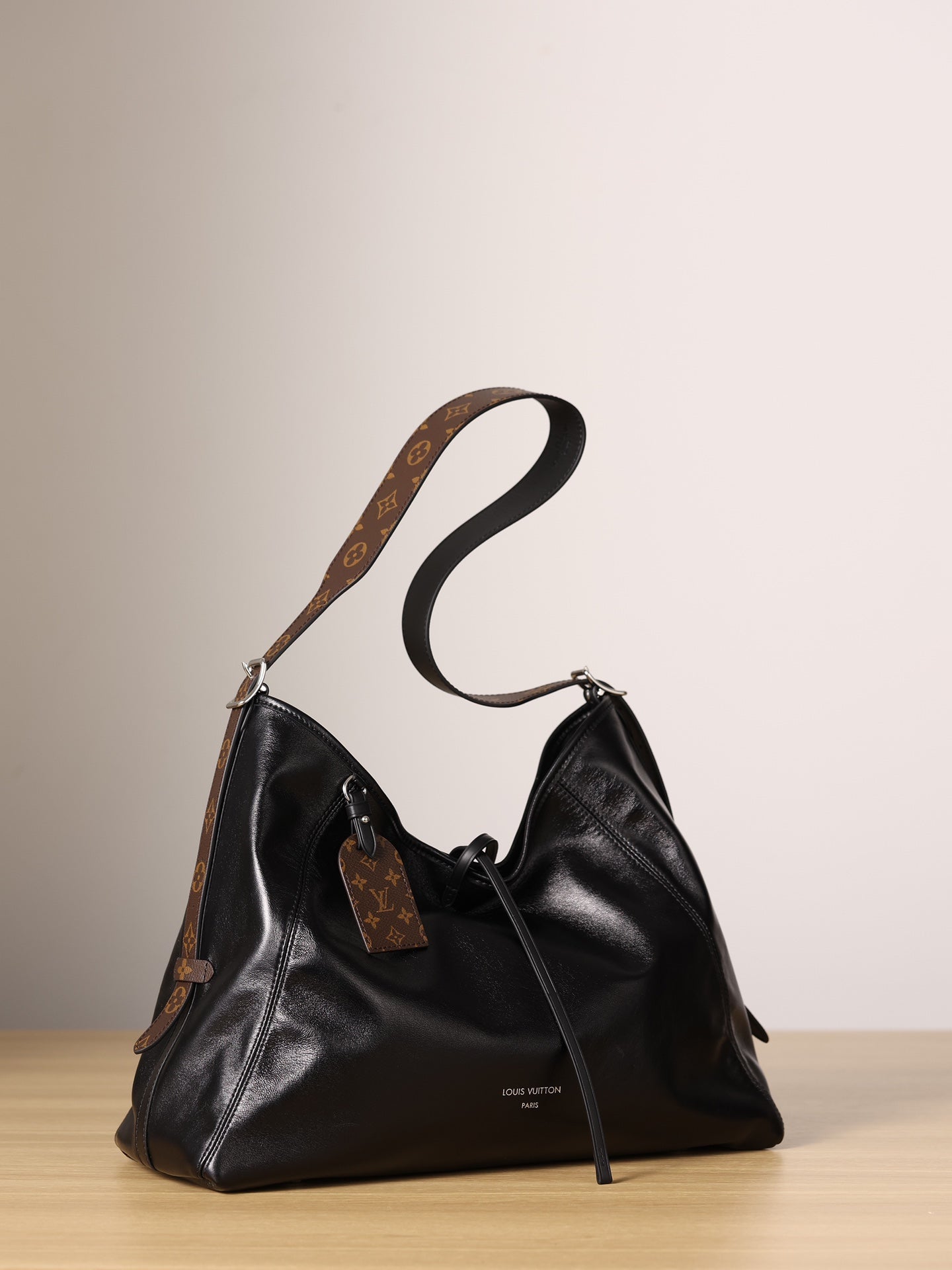 LV Carryall Black Knight Tote bag