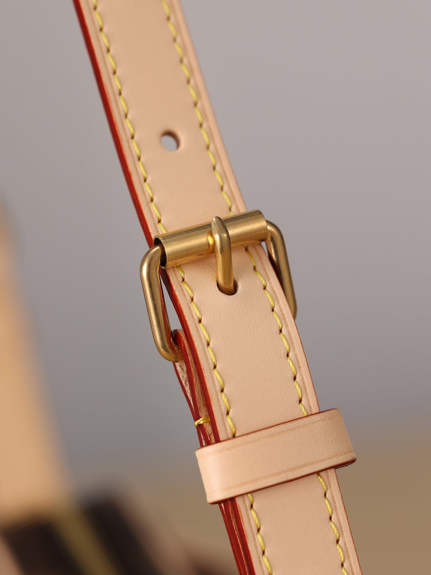 LV CROISSANT Shoulder bag