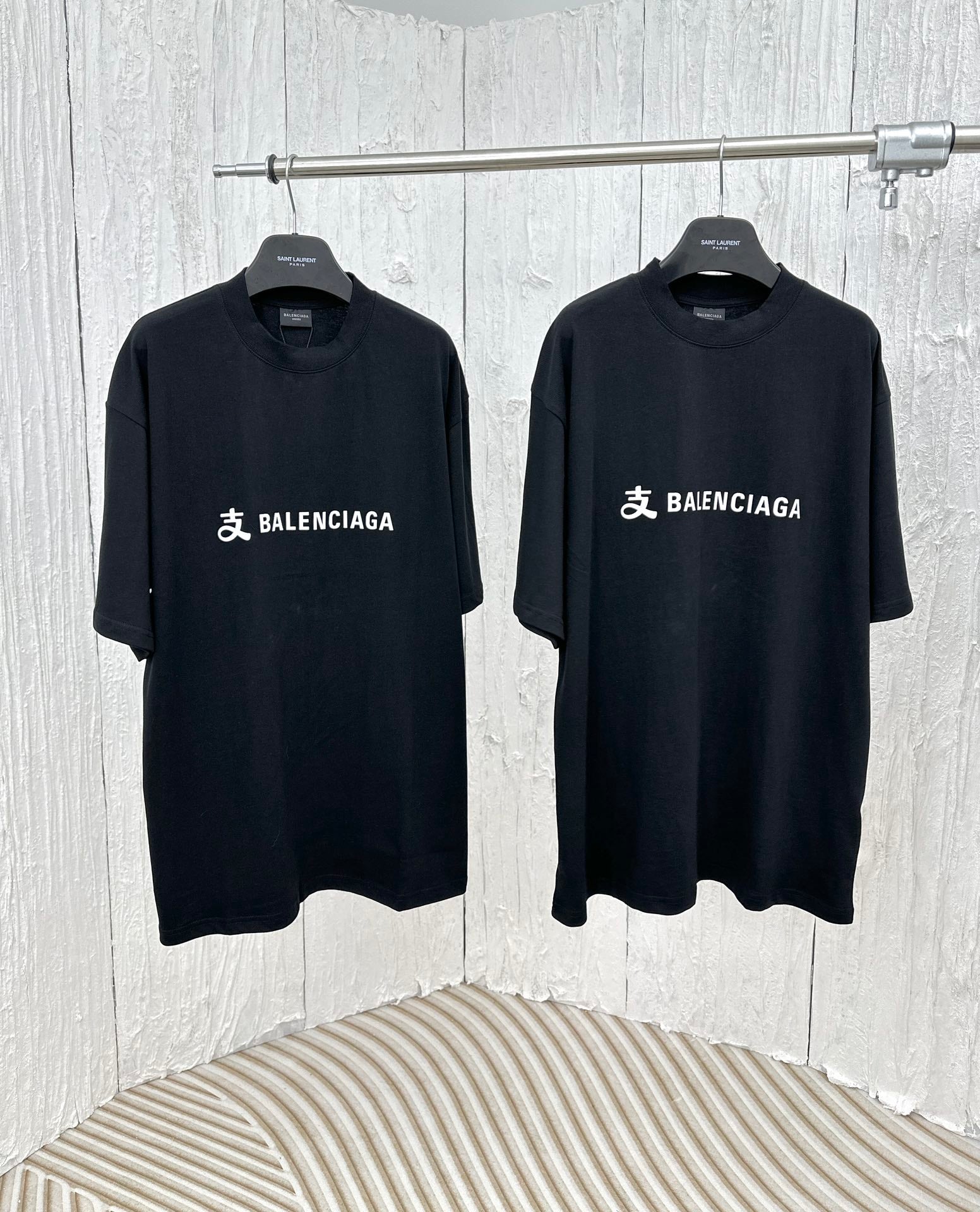 Balenciaga T-shirt NO.3