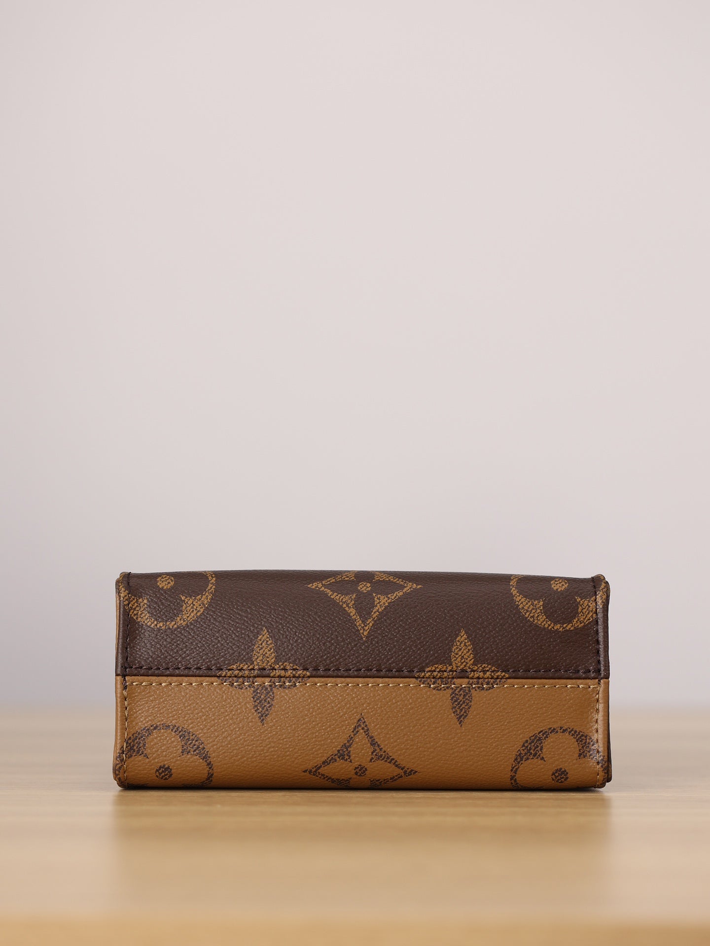 LV ONTHEGO BB Handbag