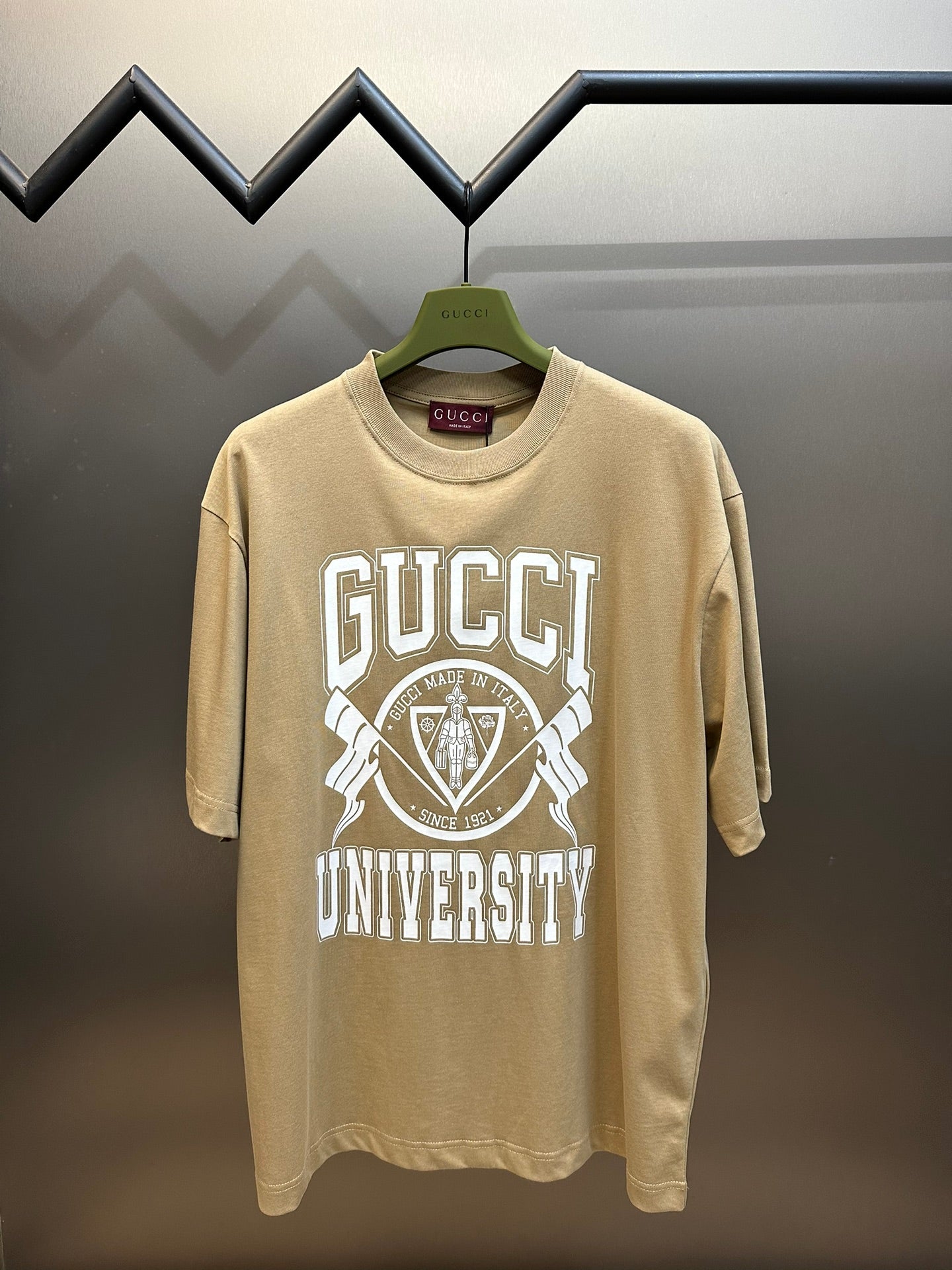 Gucci T-shirt NO.6