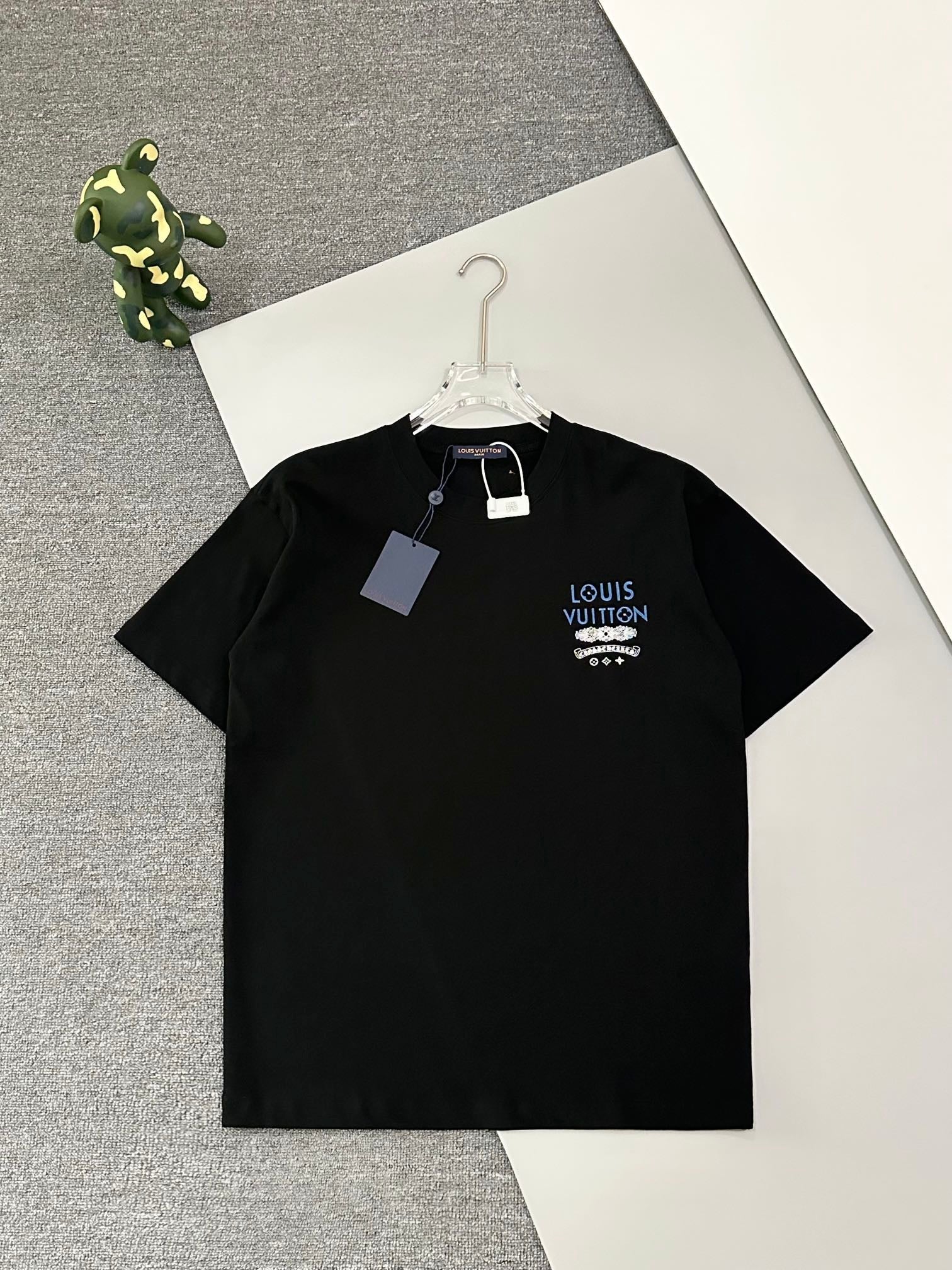 Louis Vuitton T-shirt NO.8