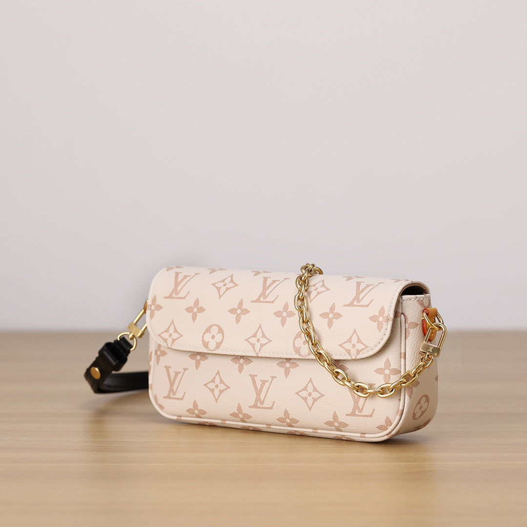 LV lvy Crossbody bag