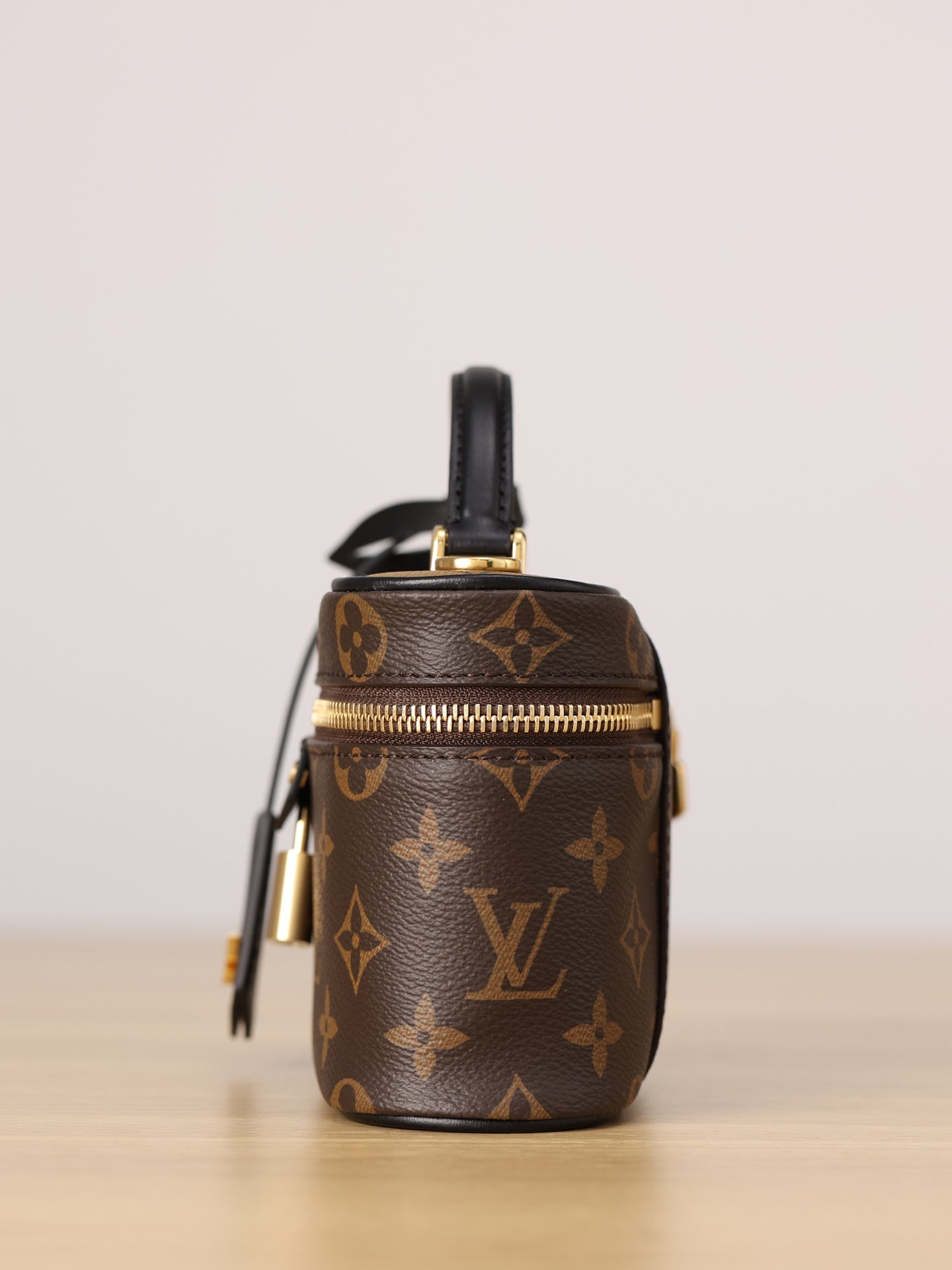 LV Vanity CHAIN POUCH Cosmetic bag
