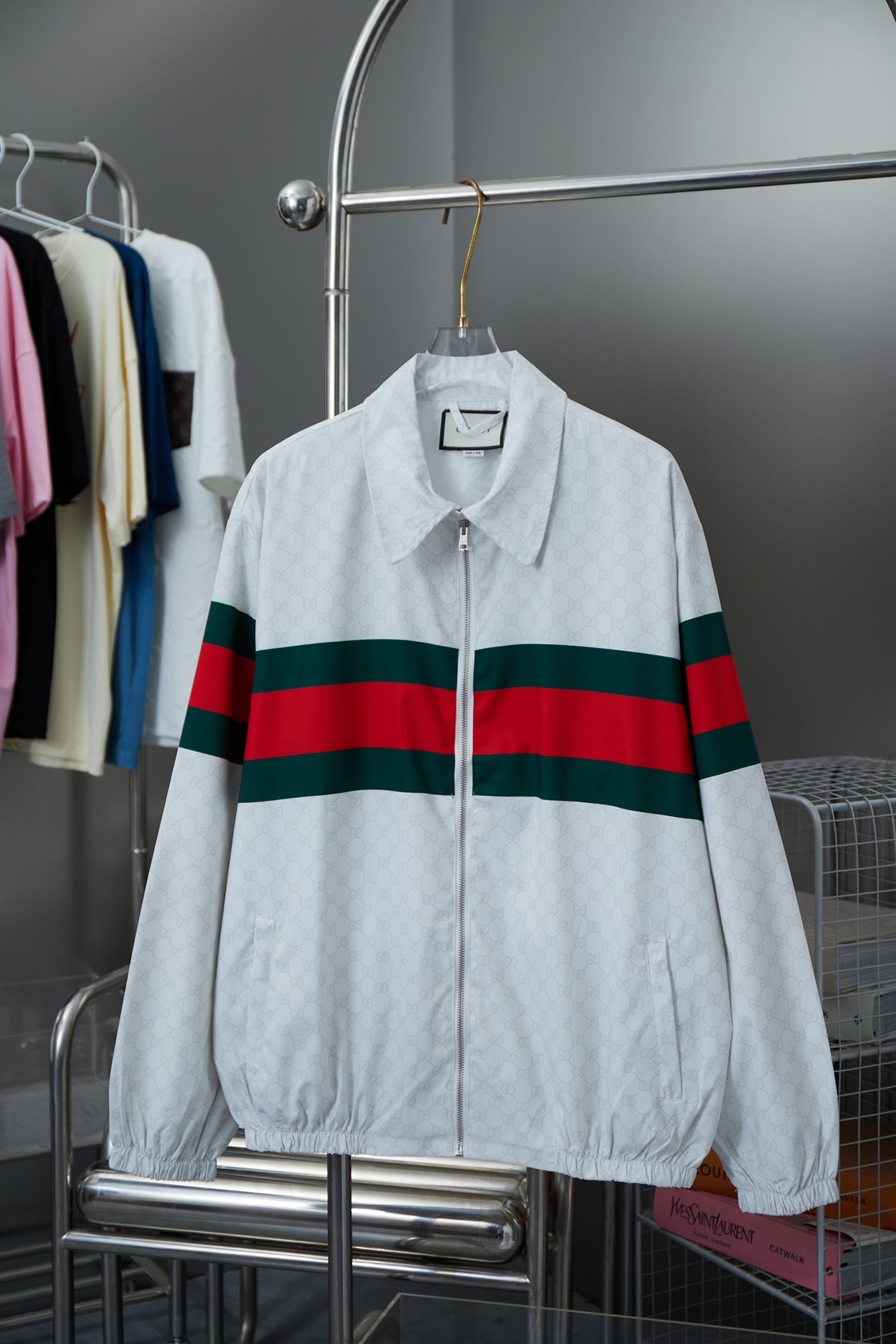 Gucci Coats & Jackets NO.5