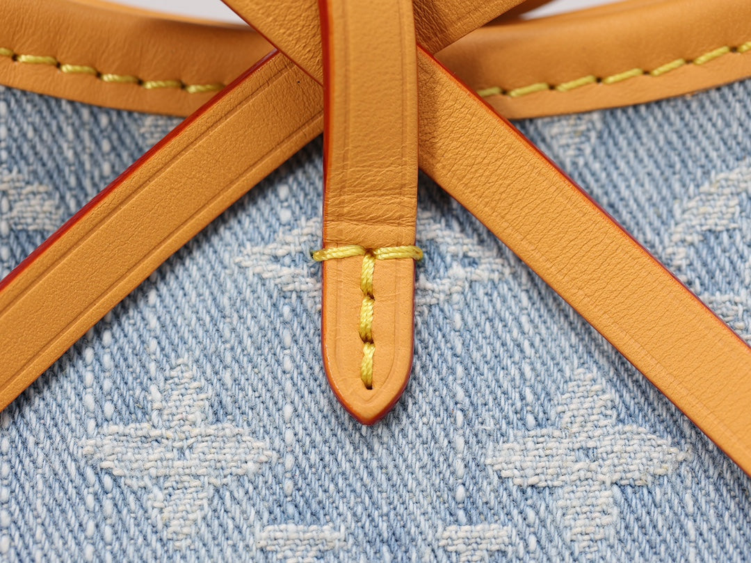 LV CarryallSOFT TRUNK Sky Denim