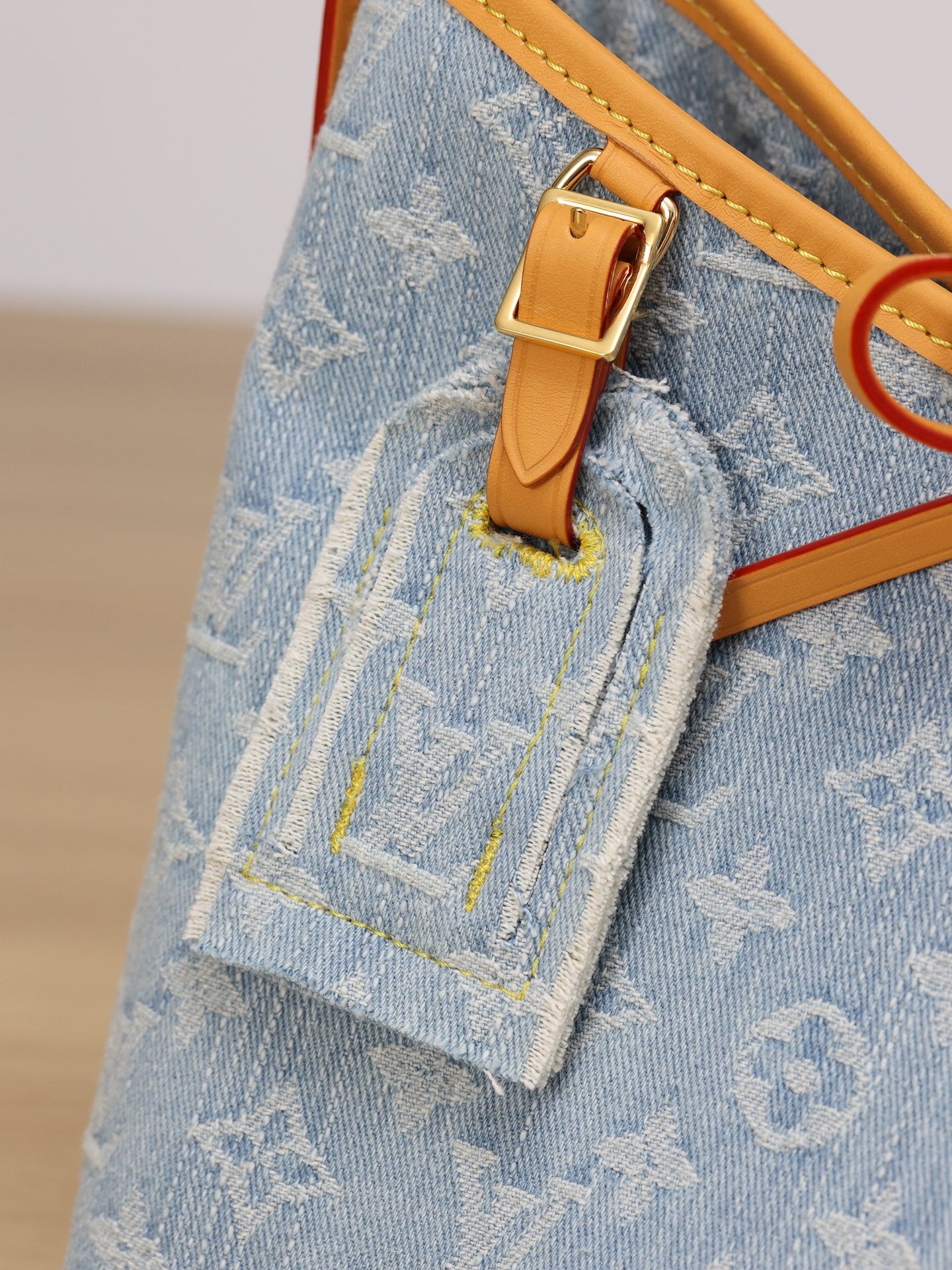 LV CarryallSOFT TRUNK Sky Denim