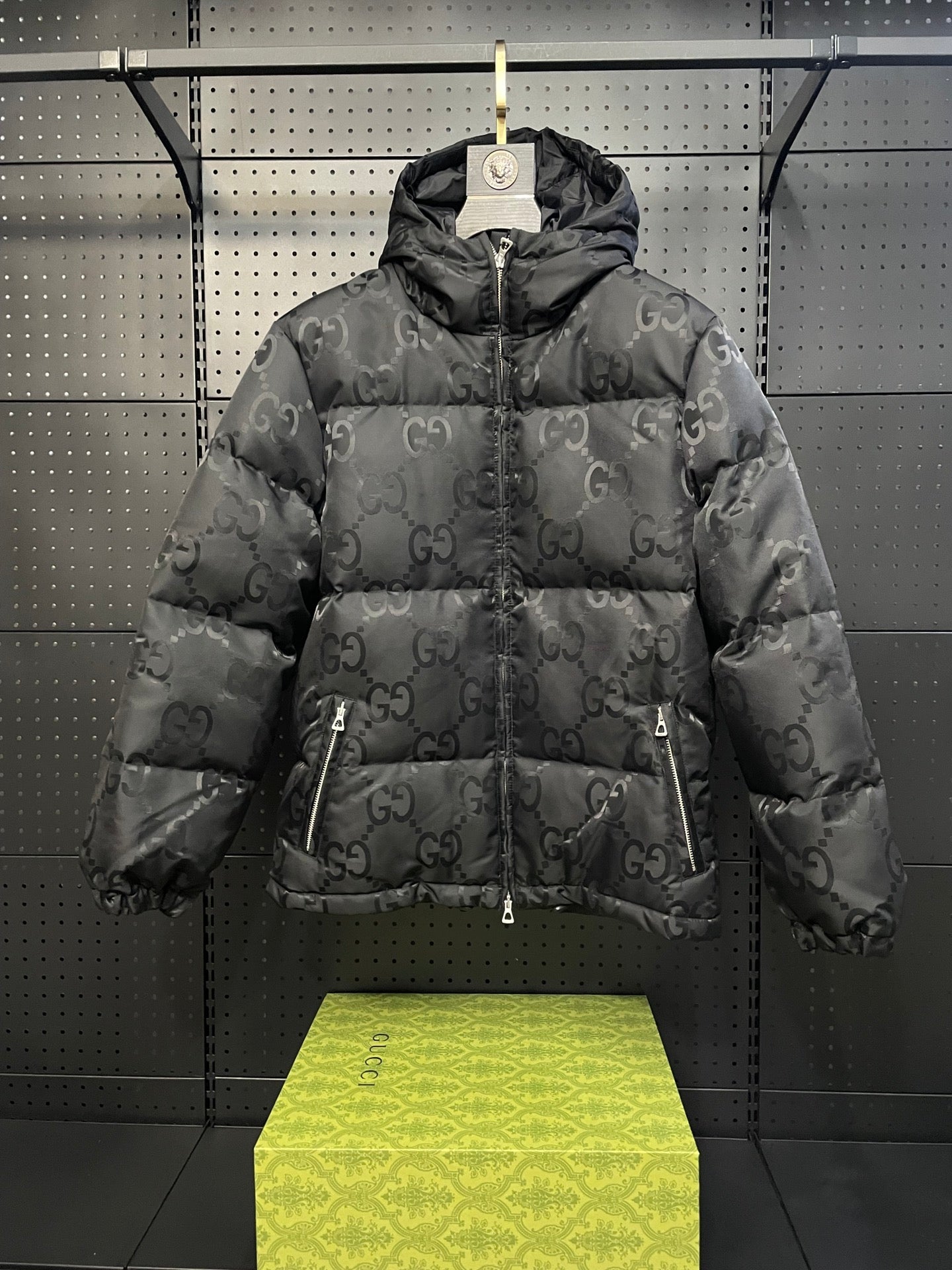 Gucci Coats & Jackets NO.6
