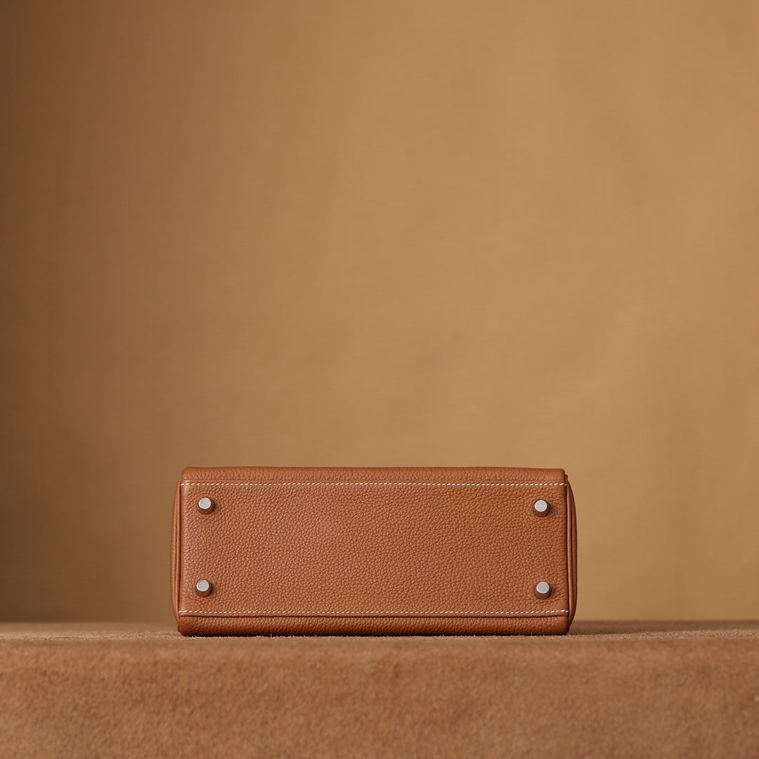 Hermès Kelly 25 Handbag togo leather