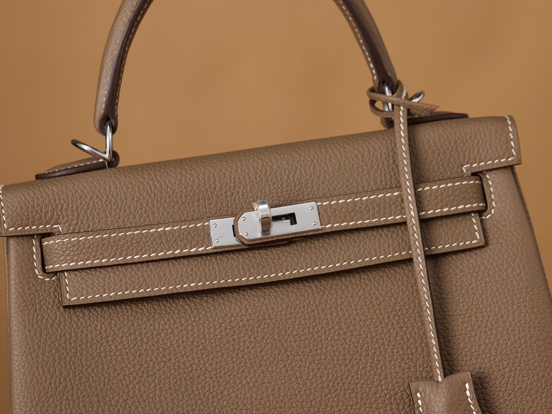 Hermès Kelly 25 Handbag togo leather