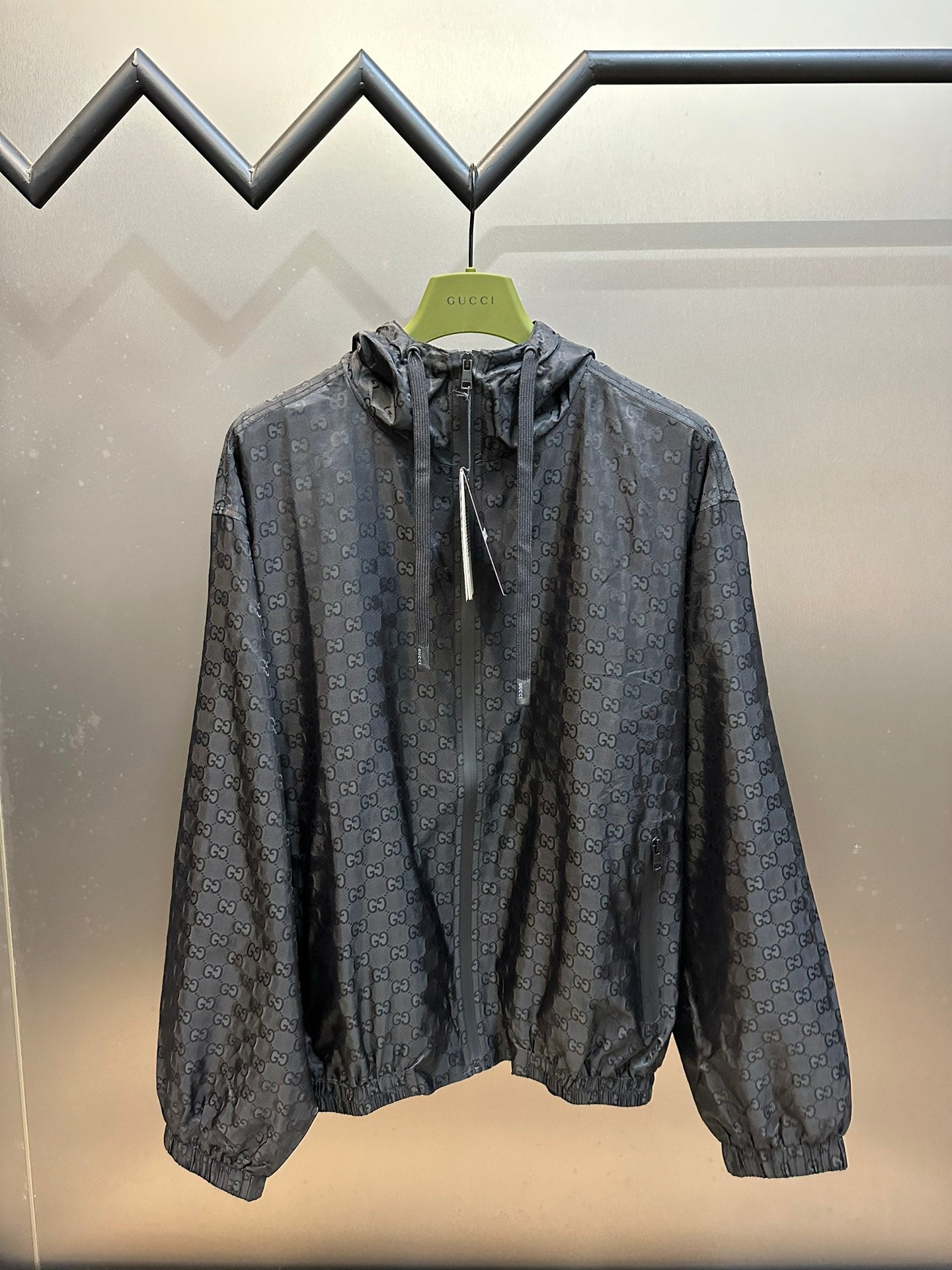 Gucci Coats & Jackets NO.1
