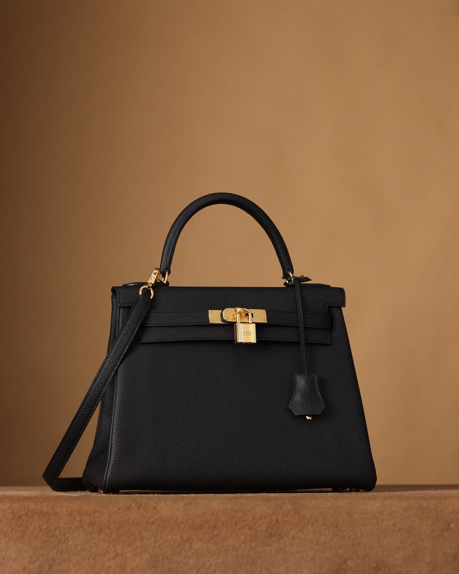 Hermès Kelly 28 Handbag togo leather
