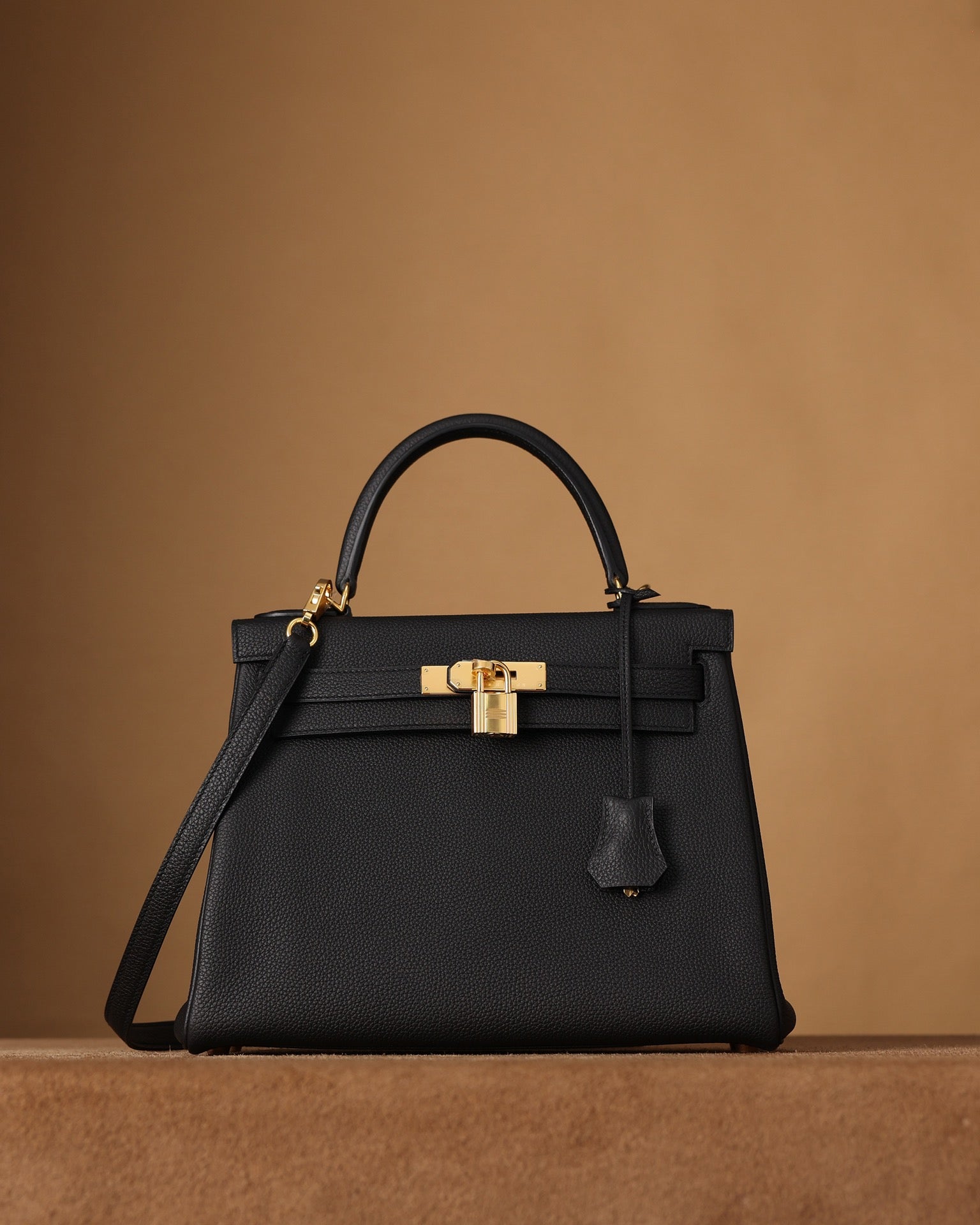 Hermès Kelly 28 Handbag togo leather