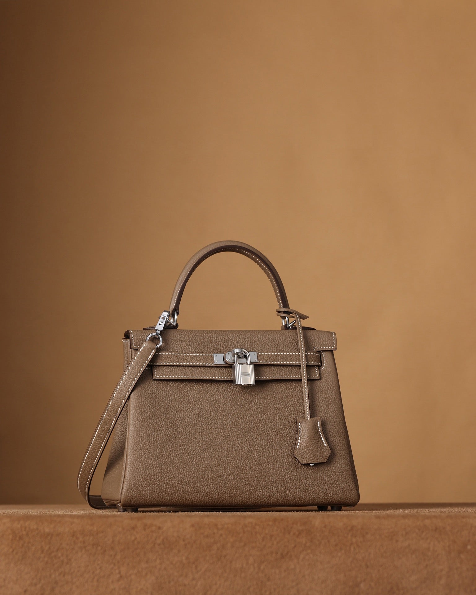 Hermès Kelly 28 Handbag togo leather