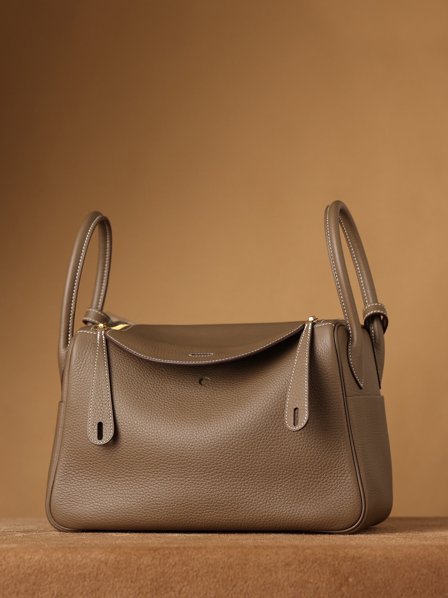 Hermès Lindy 30 Shoulder bag